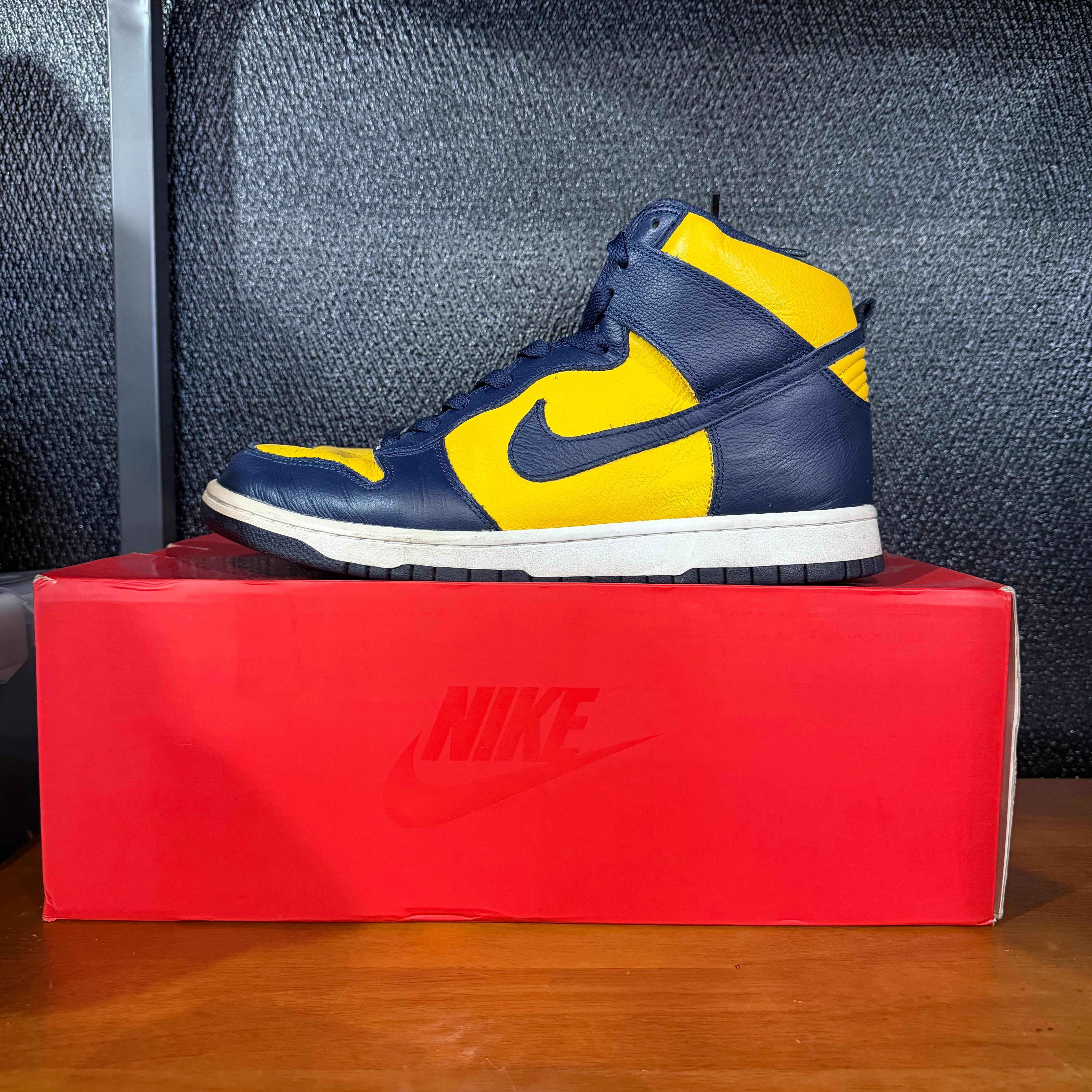 Nike Dunk High "Michigan" (2016)