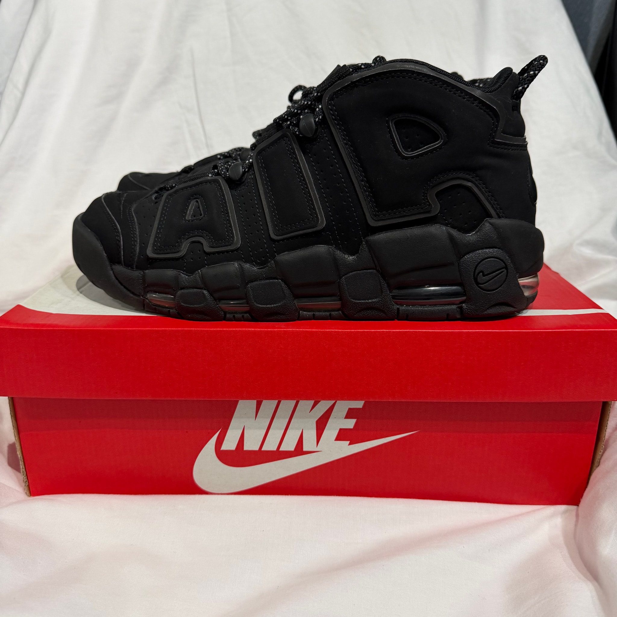 NIKE AIR MORE UPTEMPO BLACK