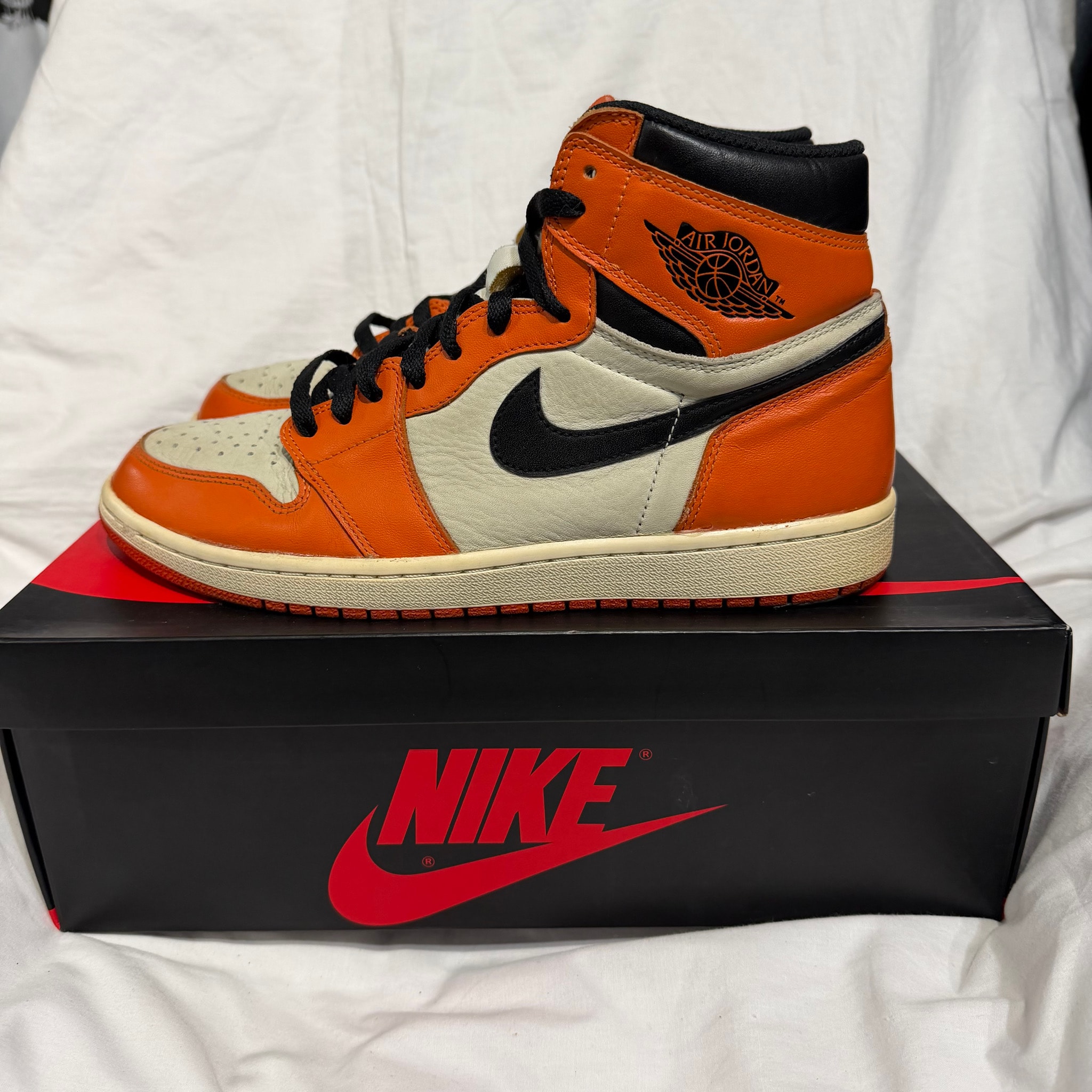Nike Air Jordan 1 Retro High "Reverse Shattered Backboard"
