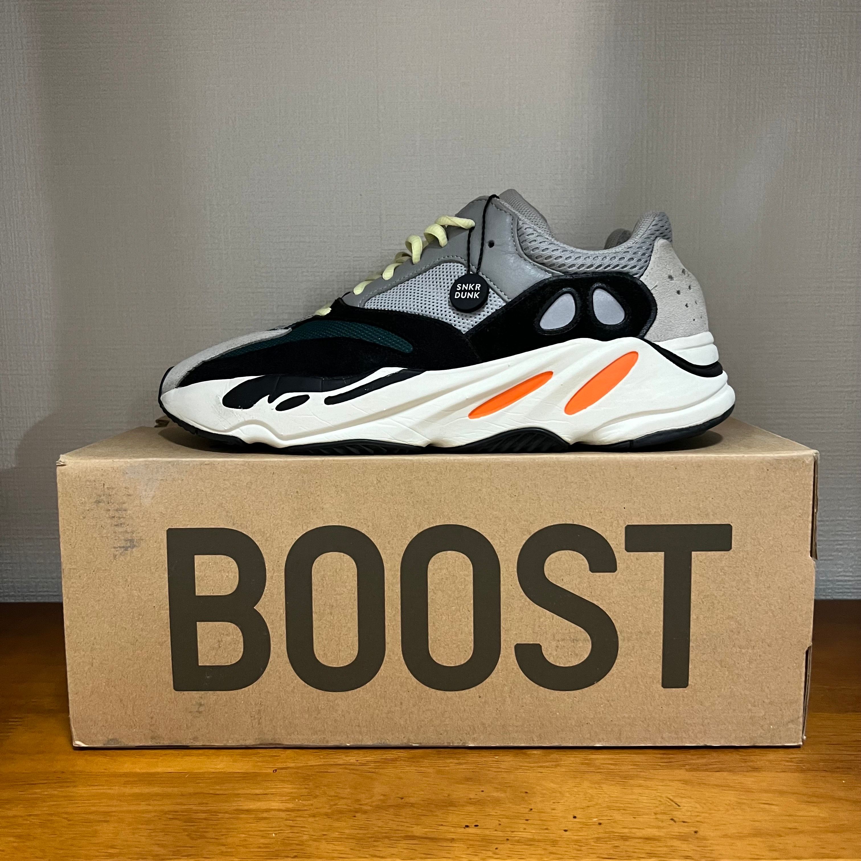 adidas YEEZY Boost 700 "Wave Runner"