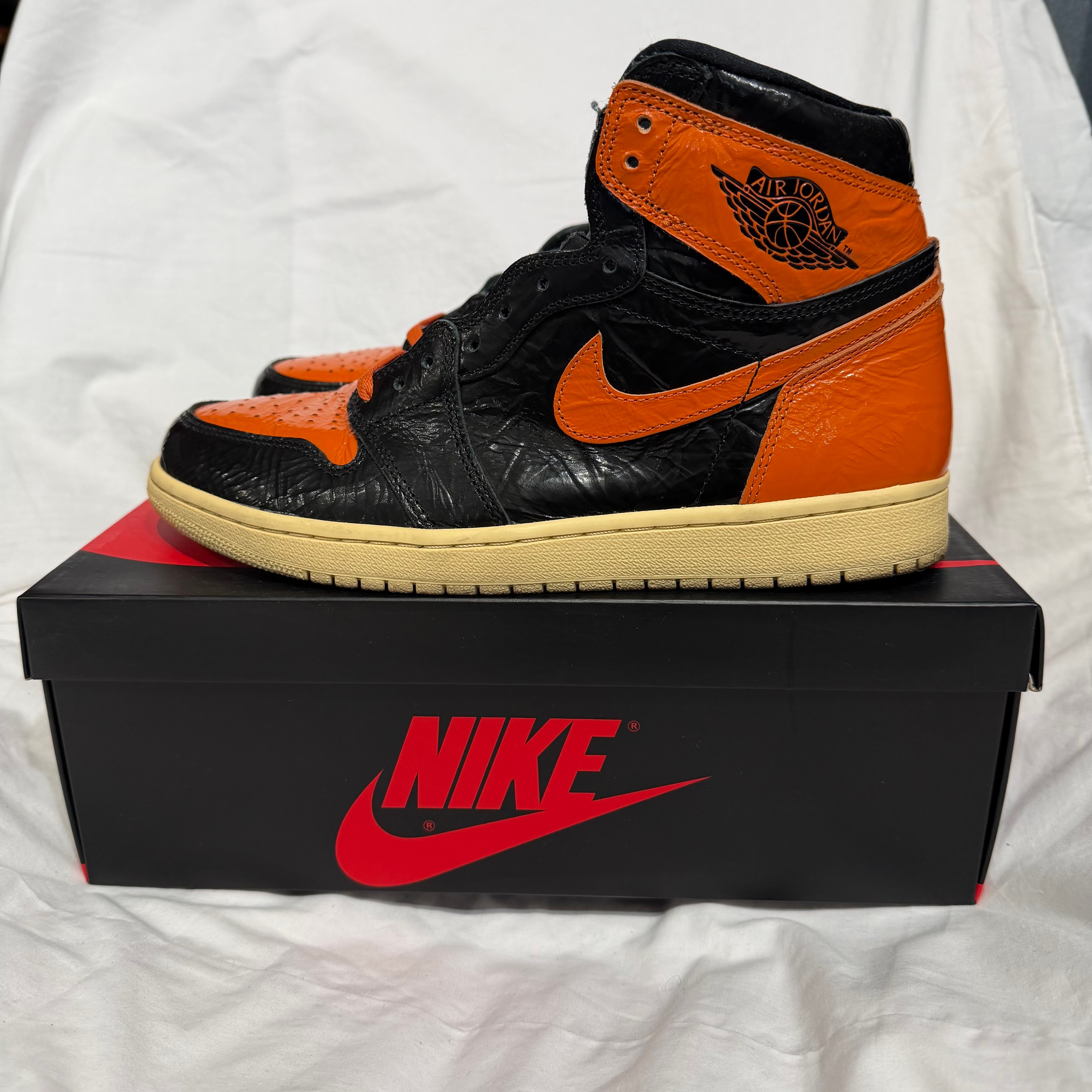 Nike Air Jordan 1 High "Shattered Backboard 3.0"