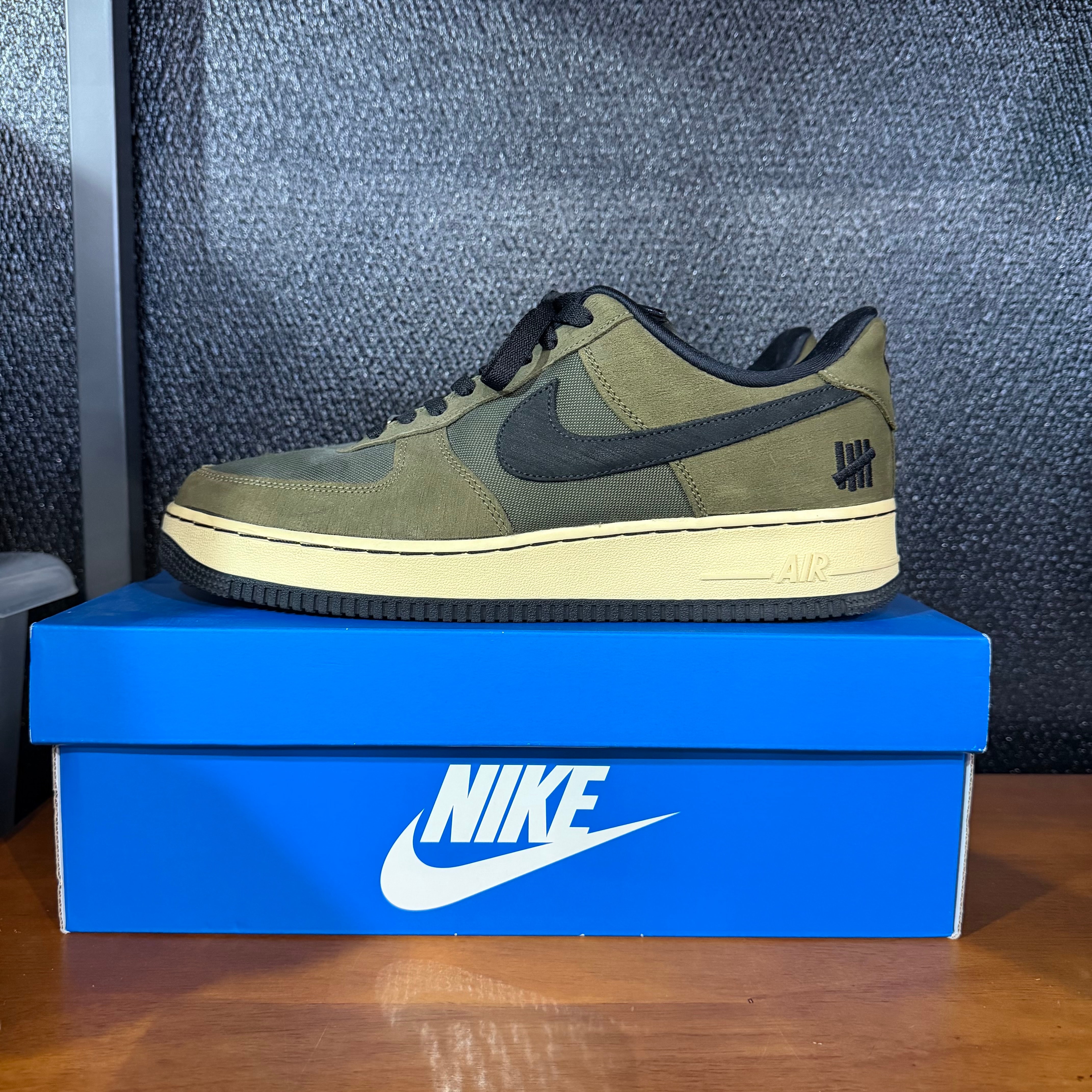 UNDEFEATED × Nike Air Force 1 Low "Olive"