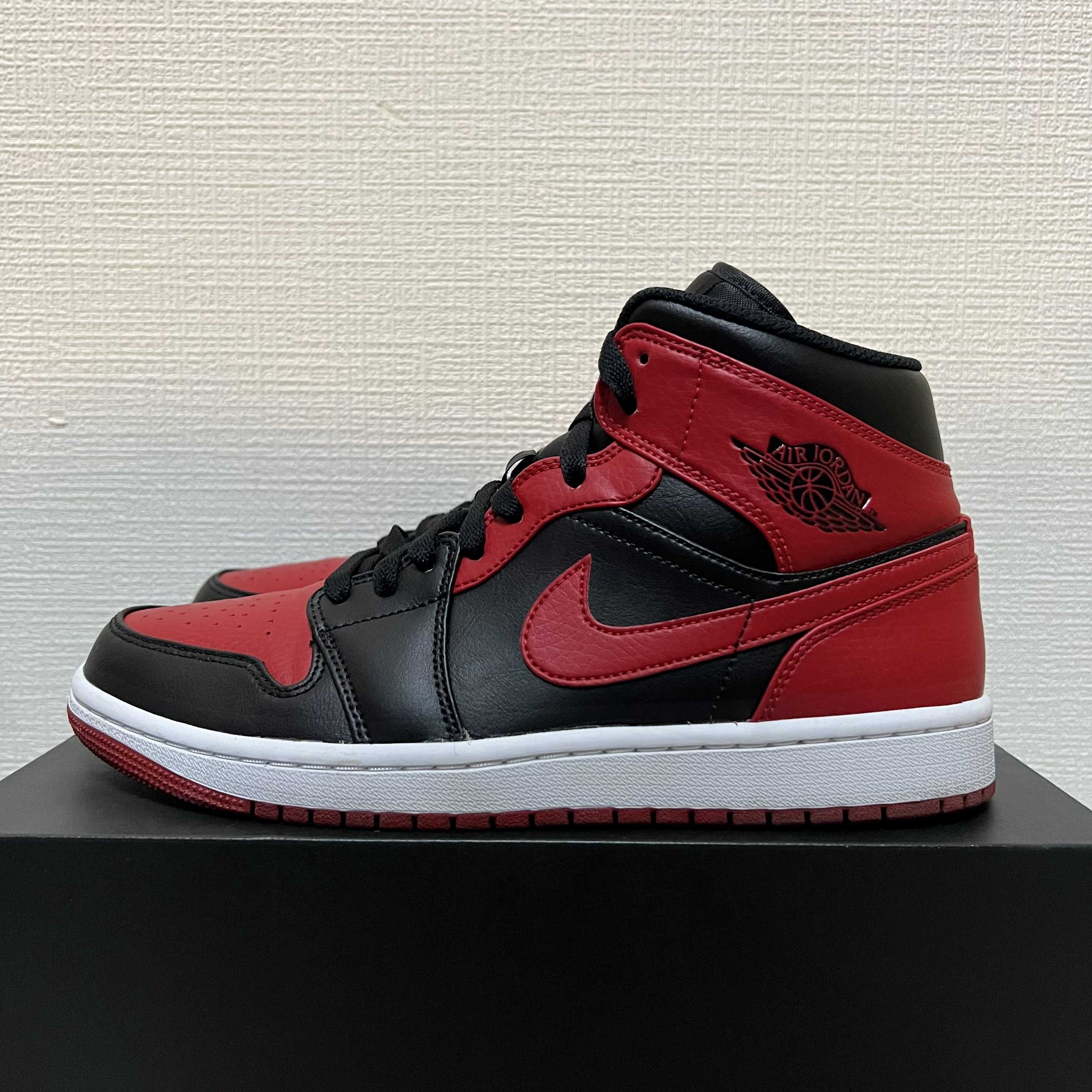 Nike Air Jordan 1 Mid "Bred"