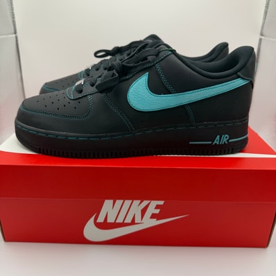 Nike Air Force 1 Low "Black Tiffany"