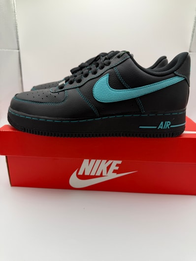 Nike Air Force 1 Low "Black Tiffany"