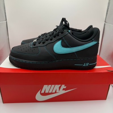 Nike Air Force 1 Low "Black Tiffany"