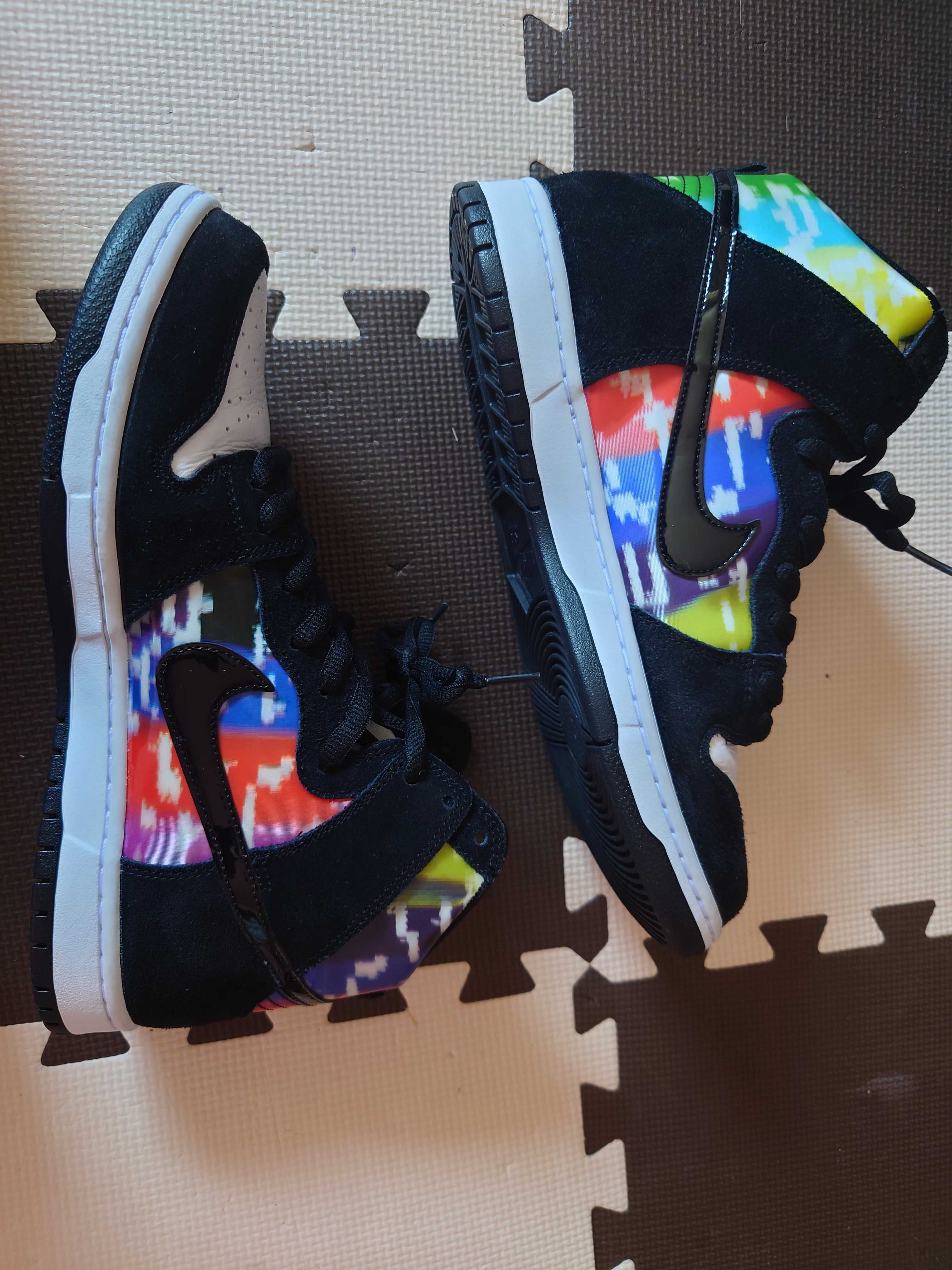 Nike SB Dunk High Pro "Test Pattern"