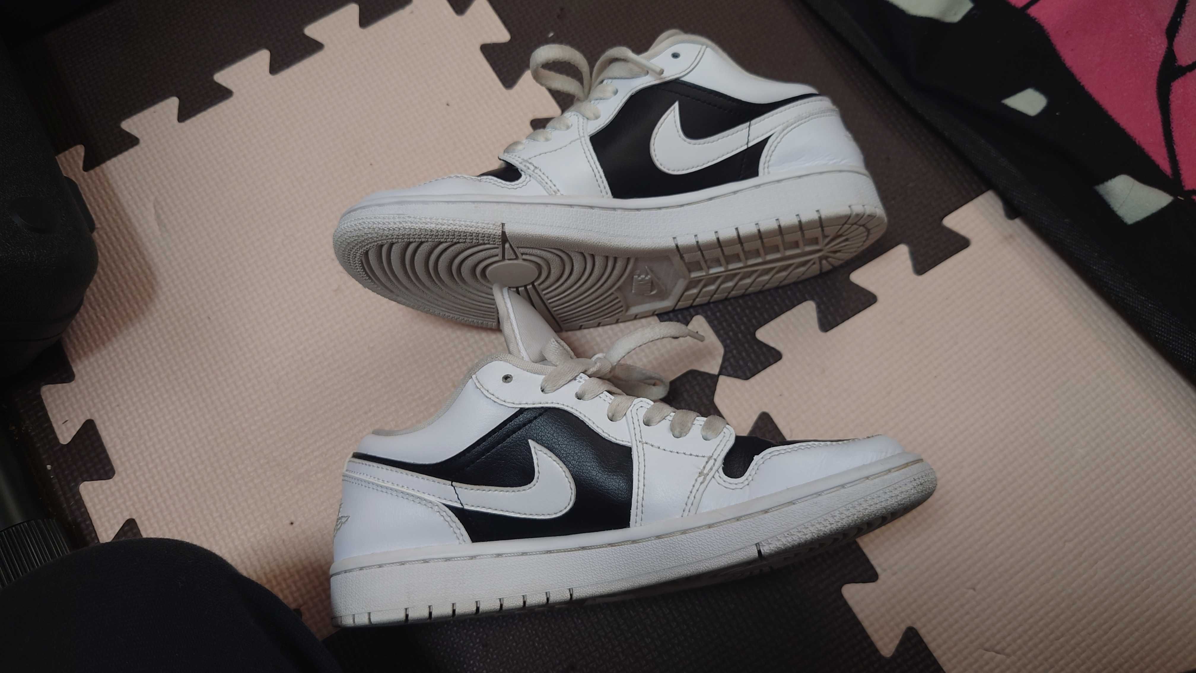 NIKE Women's AIR JORDAN 1 LOW "PANDA"