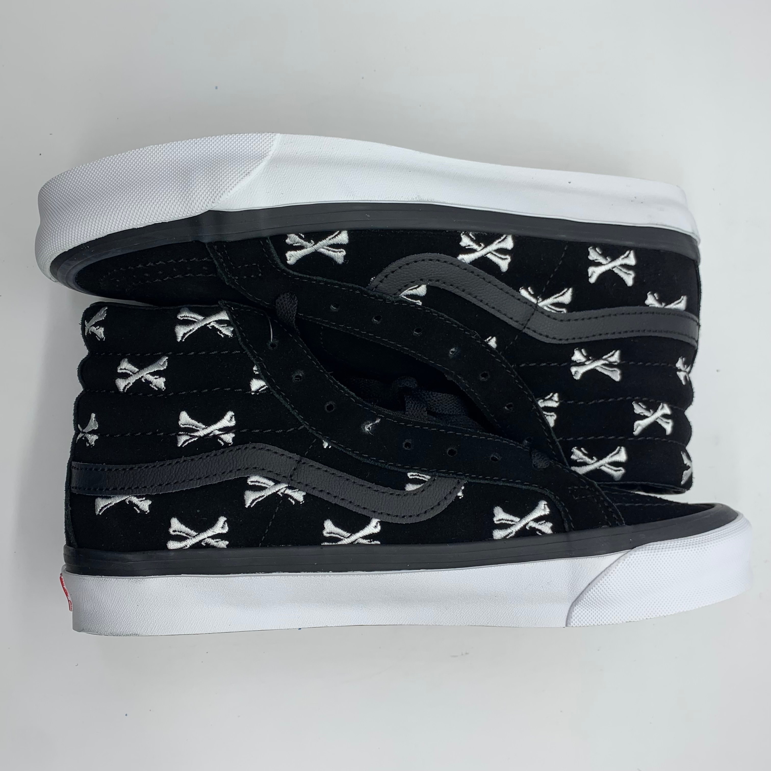 ダブルタップス × バンズ ボルド スケートハイ LX "ブラック/ホワイト"