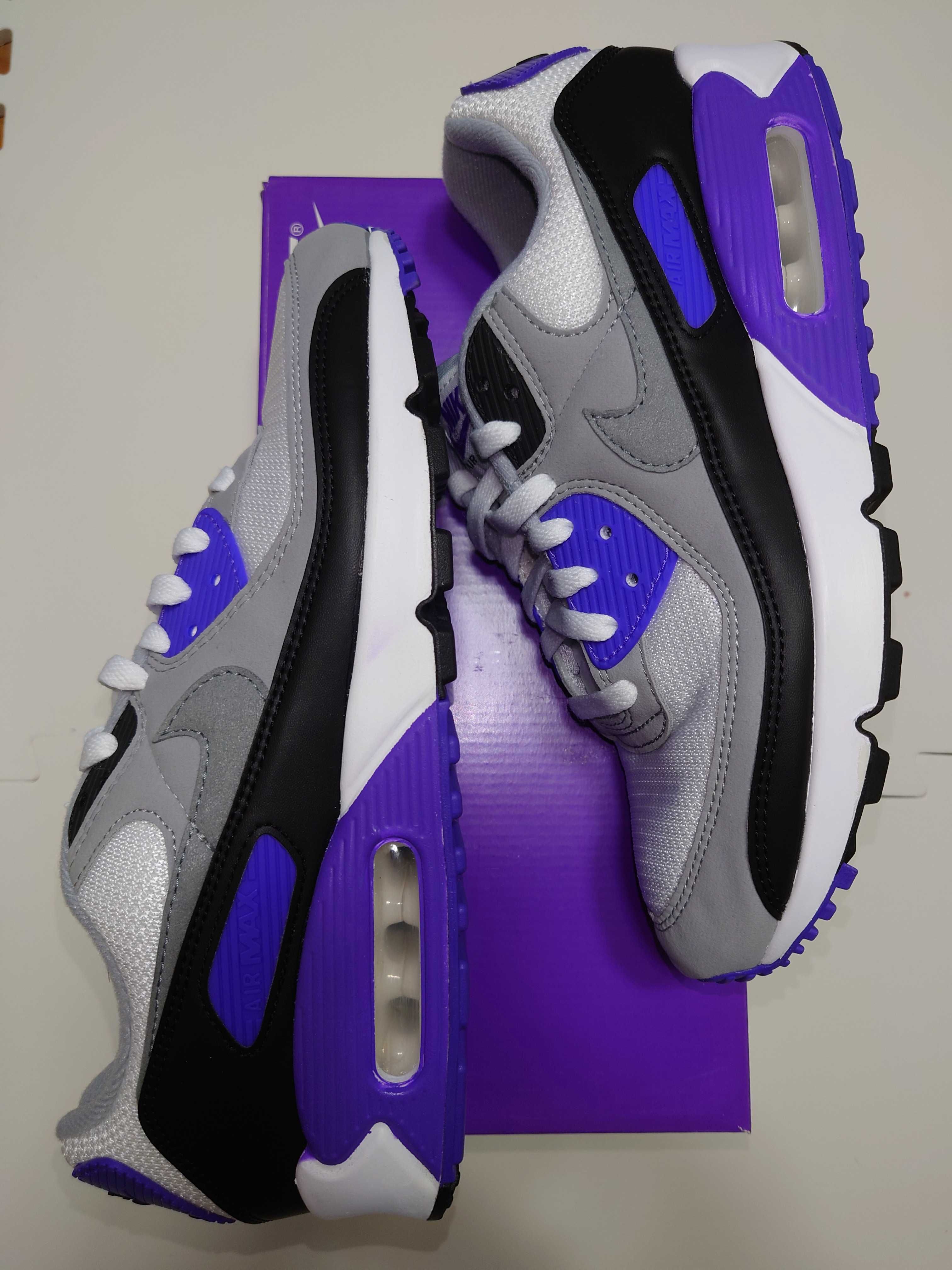NIKE AIR MAX 90 "HYPER GRAPE/PARTICLE GREY"