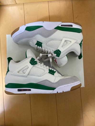 選べる配送時期 値下げ可→希望価格コメントへ JORDAN 4 PINE GREEN
