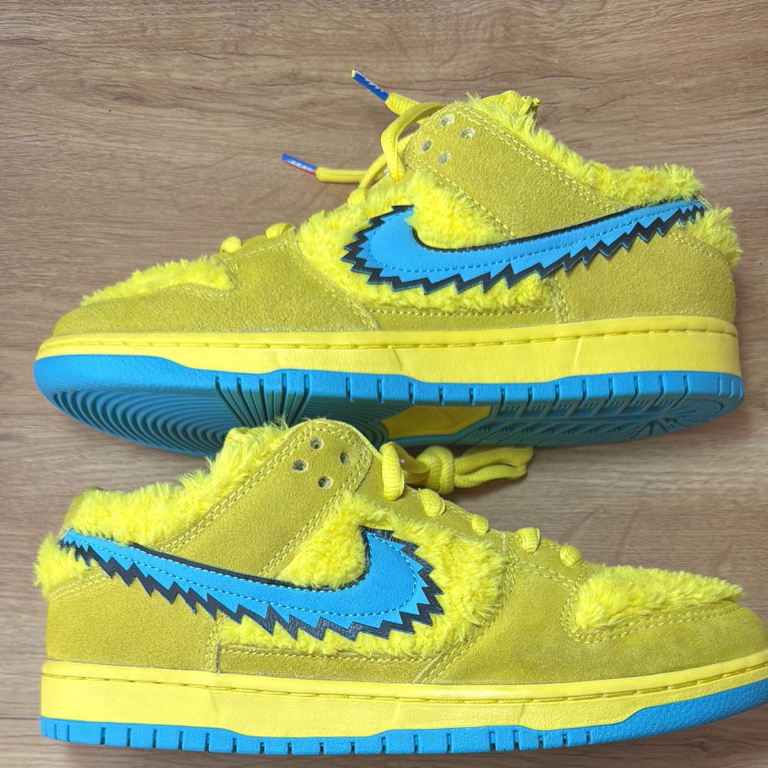 Grateful Dead × Nike SB Dunk Low "Yellow Bear"