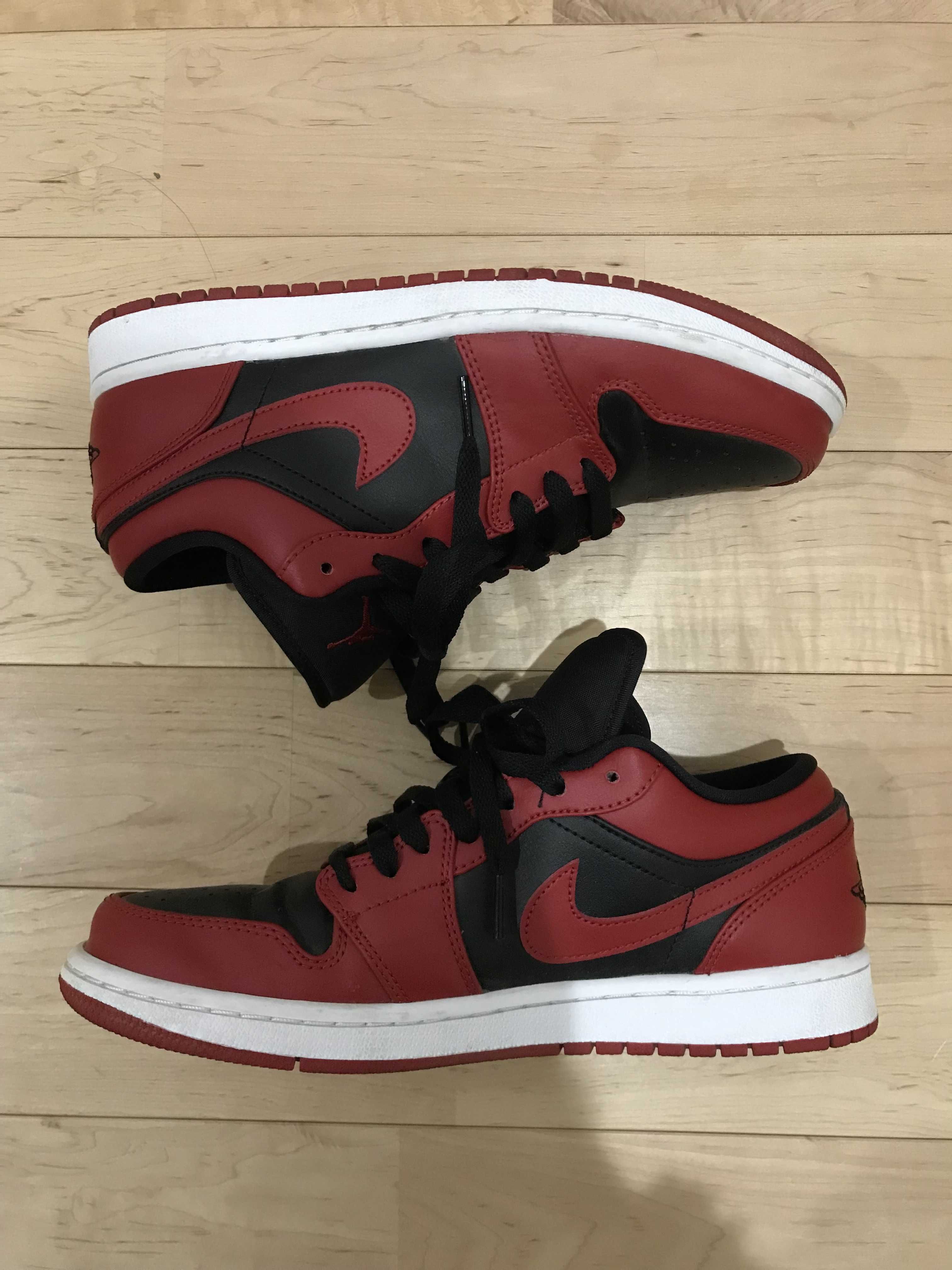 Nike Air Jordan 1 Low "Varsity Red"