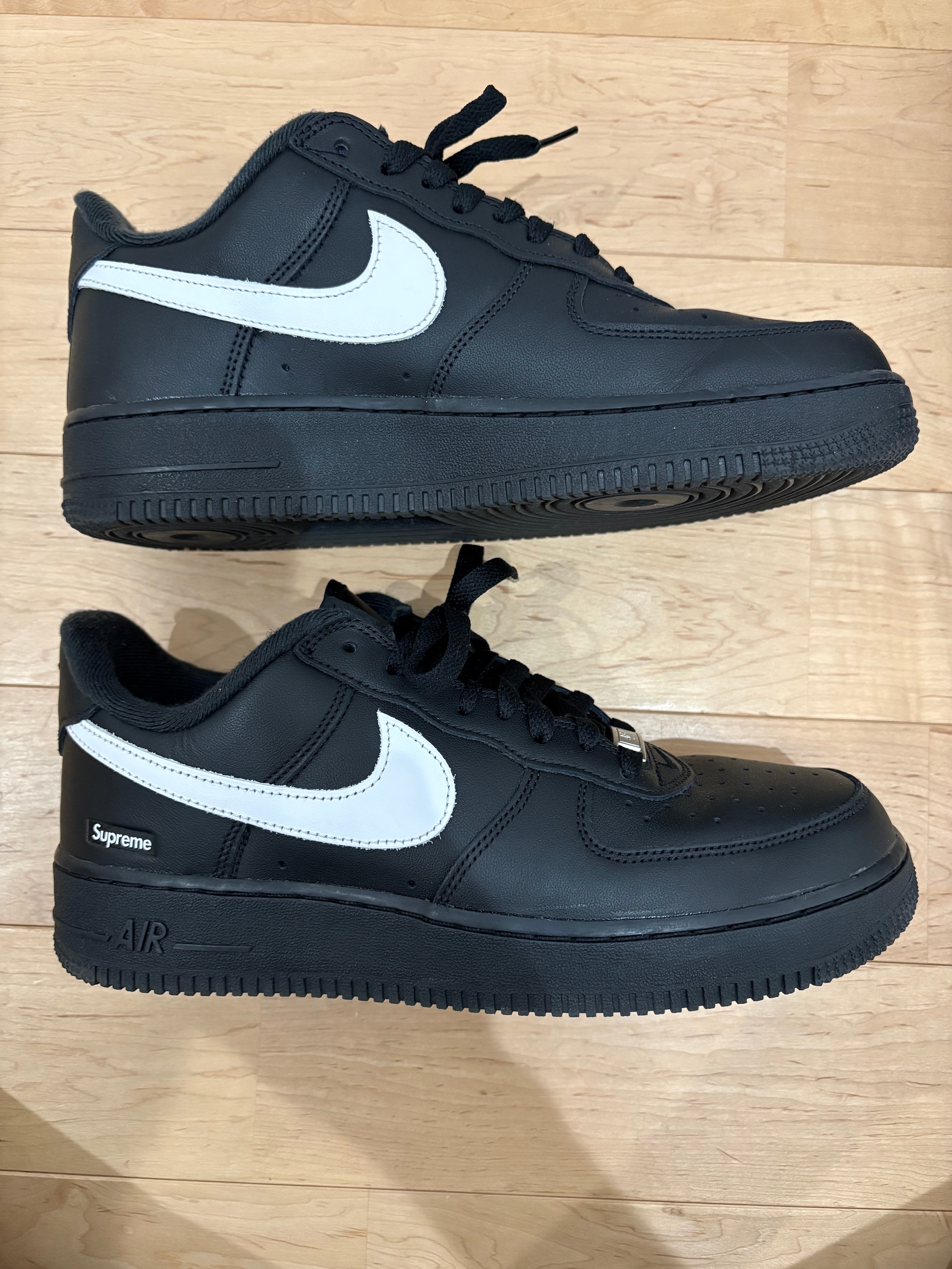 Supreme × Nike Air Force 1 Low "Black/White"