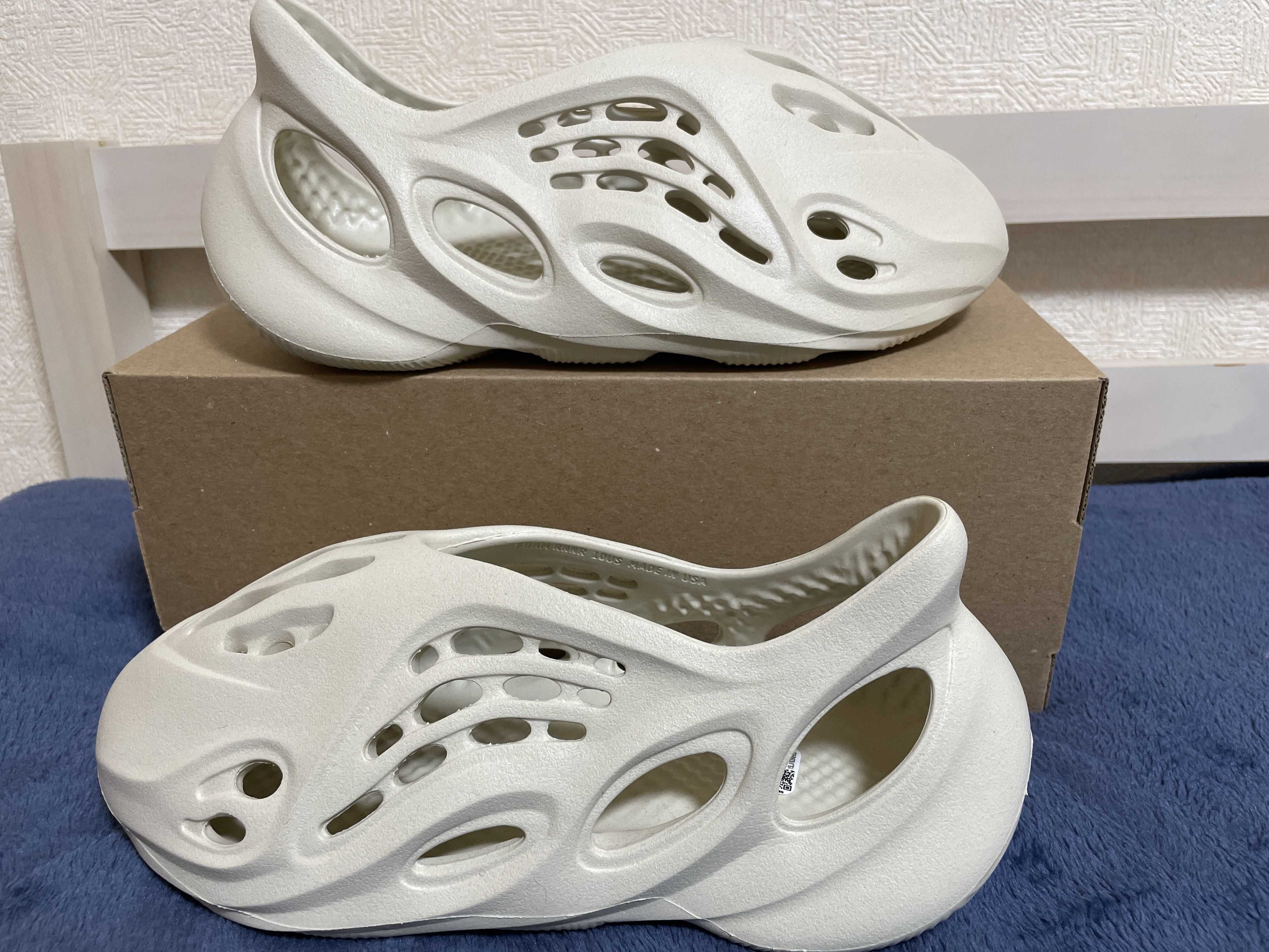 adidas YEEZY Foam Runner "Sand"