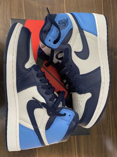 Nike Air Jordan 1 Retro High OG "Obsidian/University Blue"