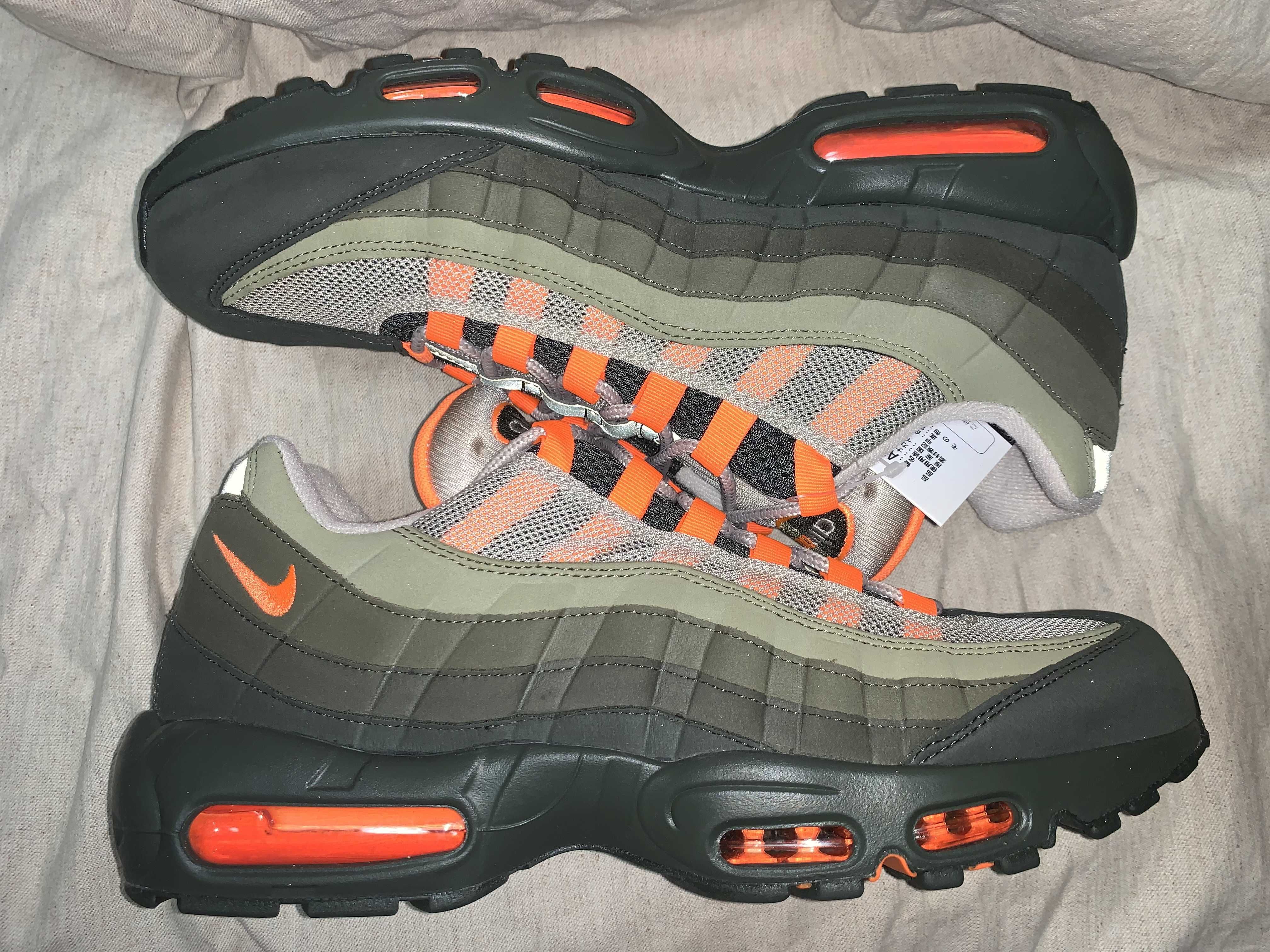 Nike Air Max 95 "String/Total Orange"