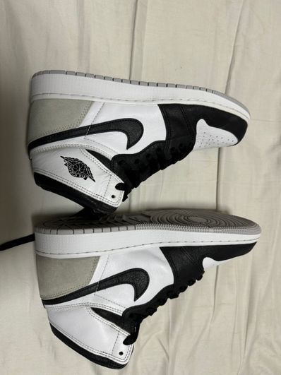 Nike GS Air Jordan 1 High OG "Bleached Coral"