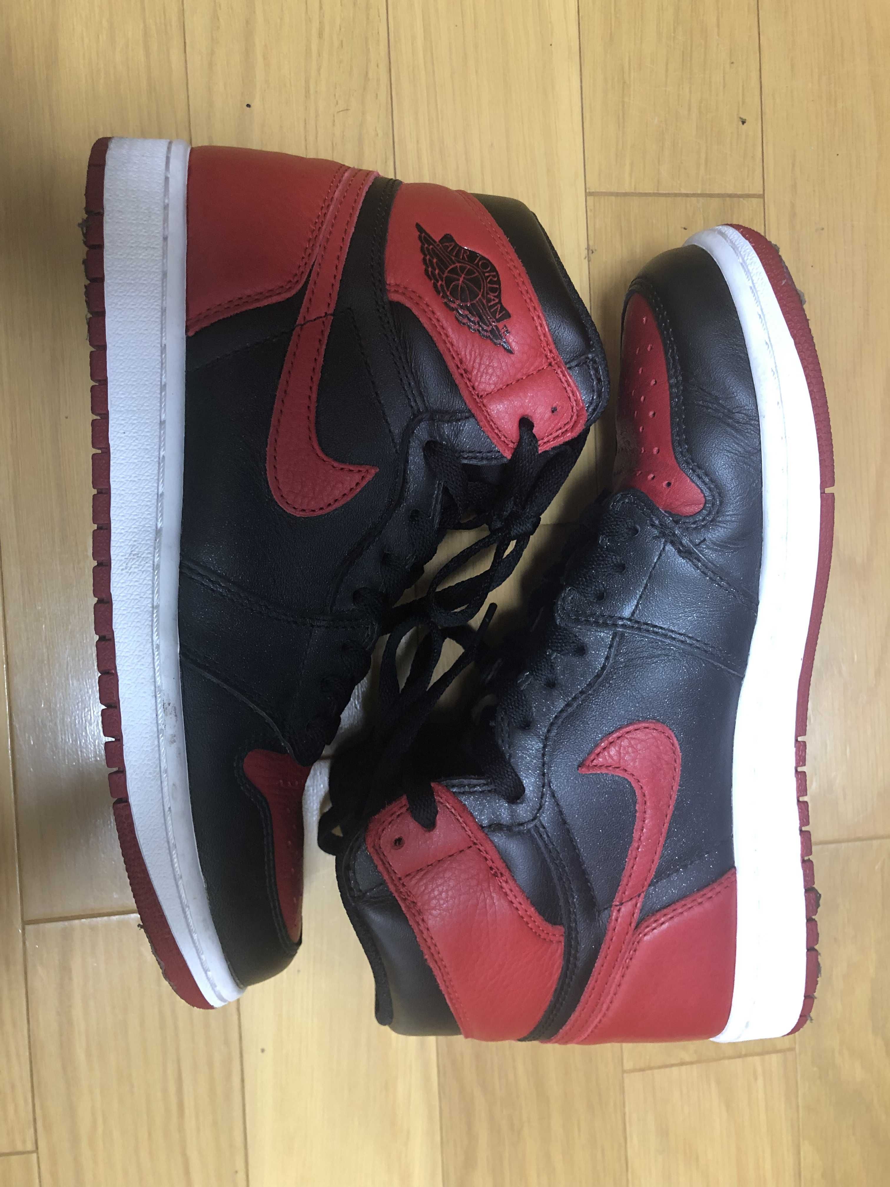 Nike Air Jordan 1 Retro High OG "Bred/Banned" (2016)