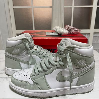 Nike Women's Air Jordan 1 High OG "Seafoam"