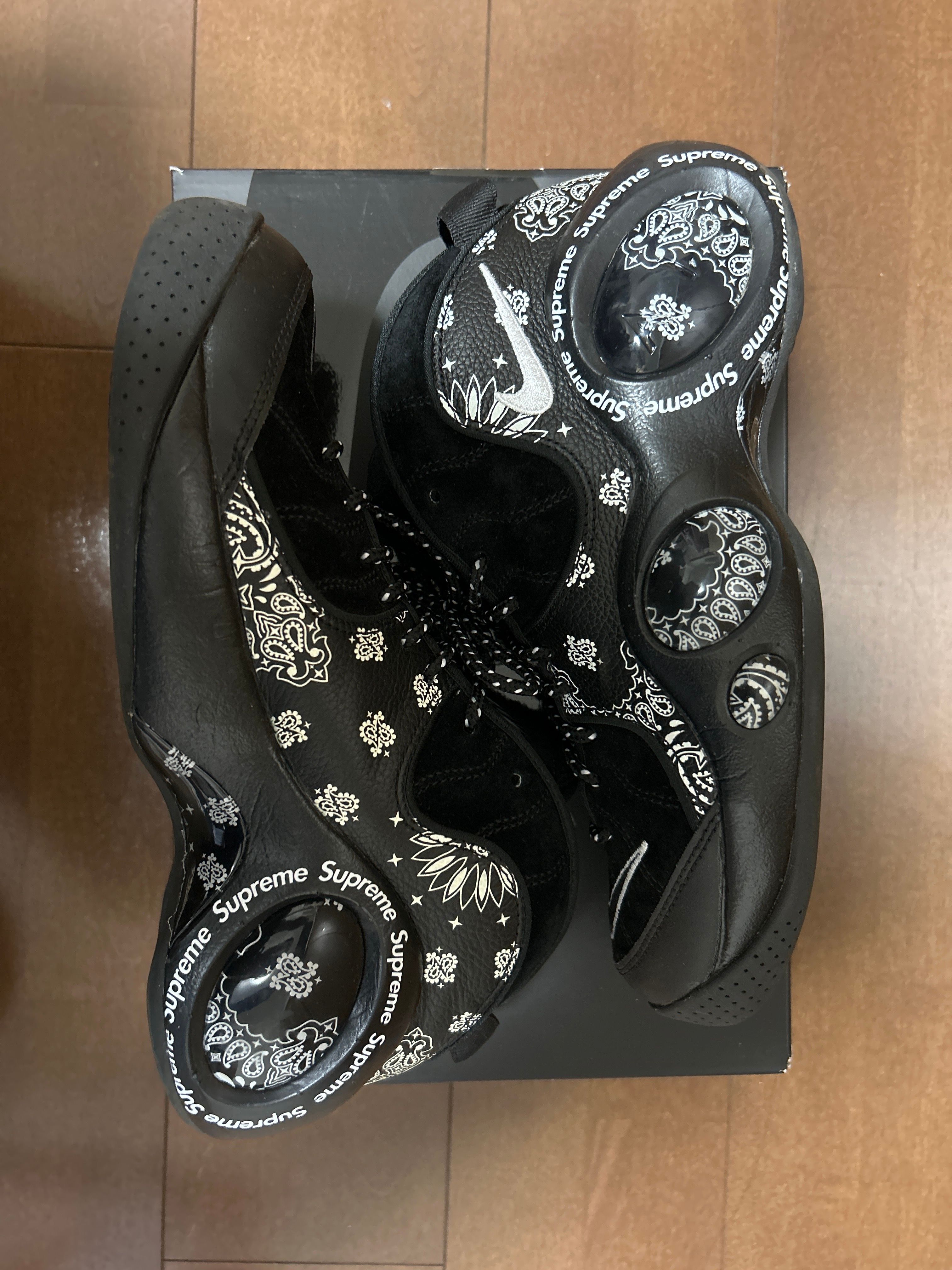 Supreme × Nike Air Zoom Flight 95 SP "Black/White"