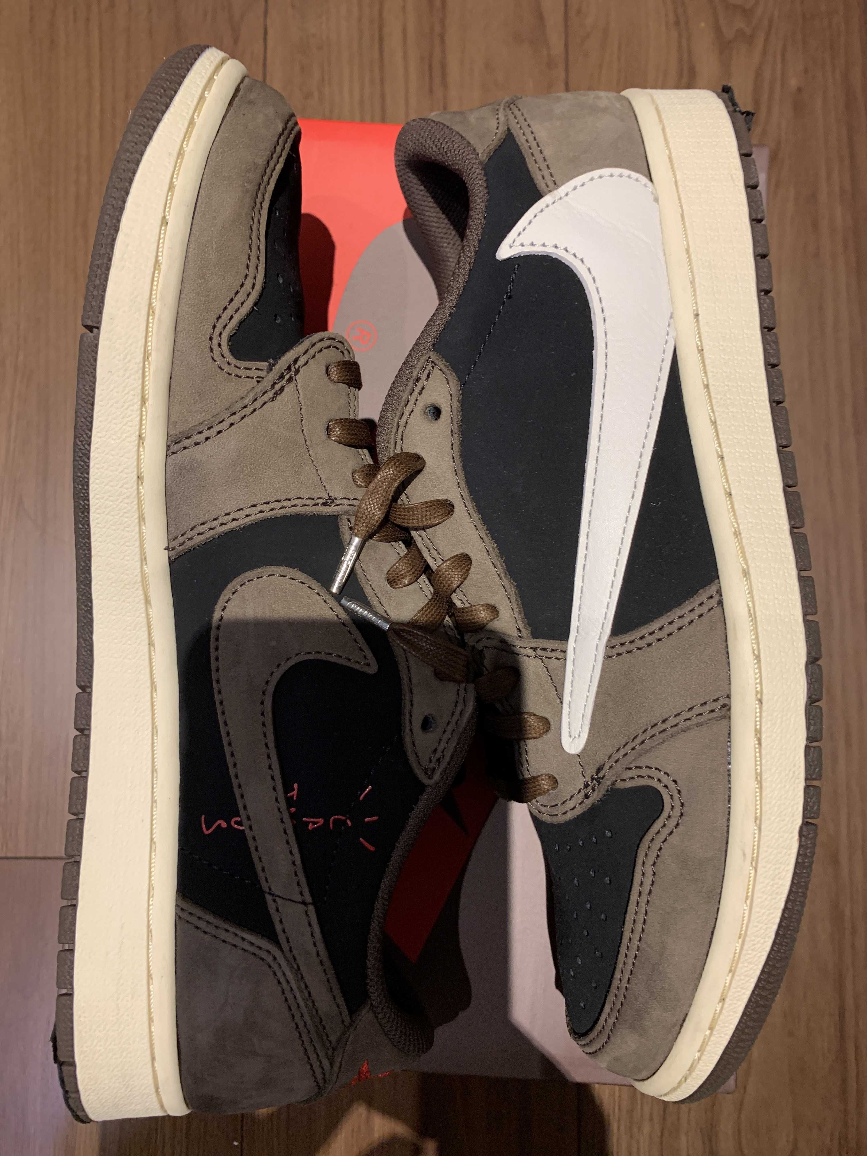 Travis Scott × Nike Air Jordan 1 Low OG SP-T  "Black/Dark Mocha"