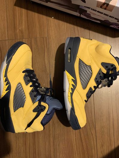 NIKE AIR JORDAN 5 "MICHIGAN"