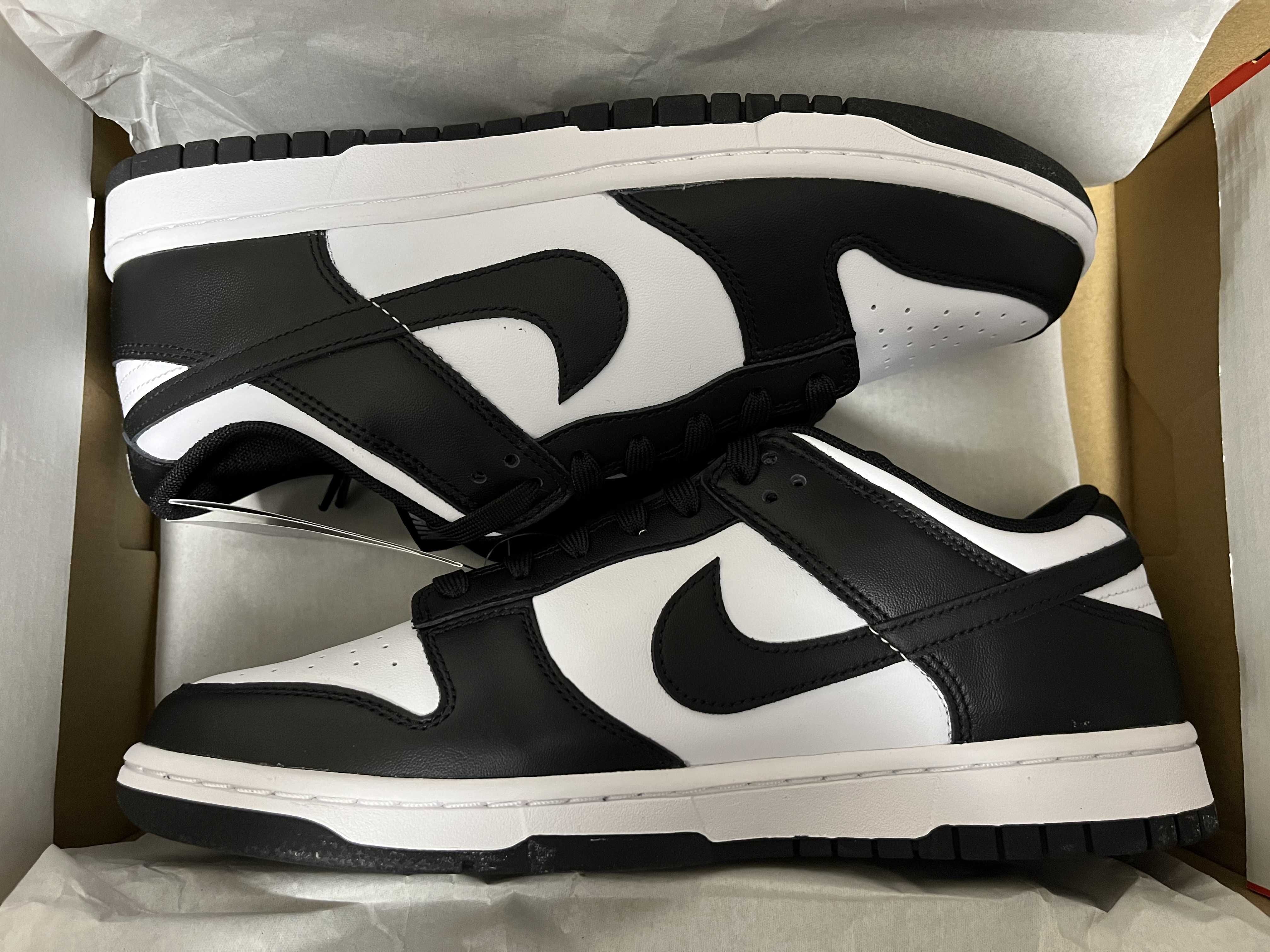 Nike Dunk Low Retro "Panda/White/Black"