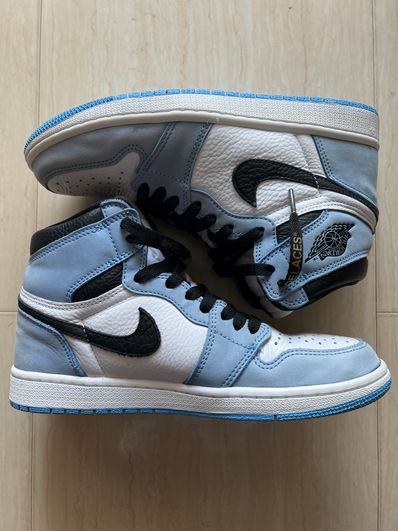 Nike Air Jordan 1 High OG "University Blue"