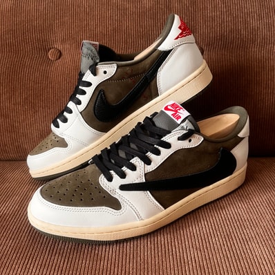 Travis Scott × Nike Air Jordan 1 Low OG SP "Reverse Olive"