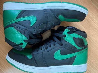 Nike Air Jordan 1 Retro High OG "Black/Pine Green" (2020)