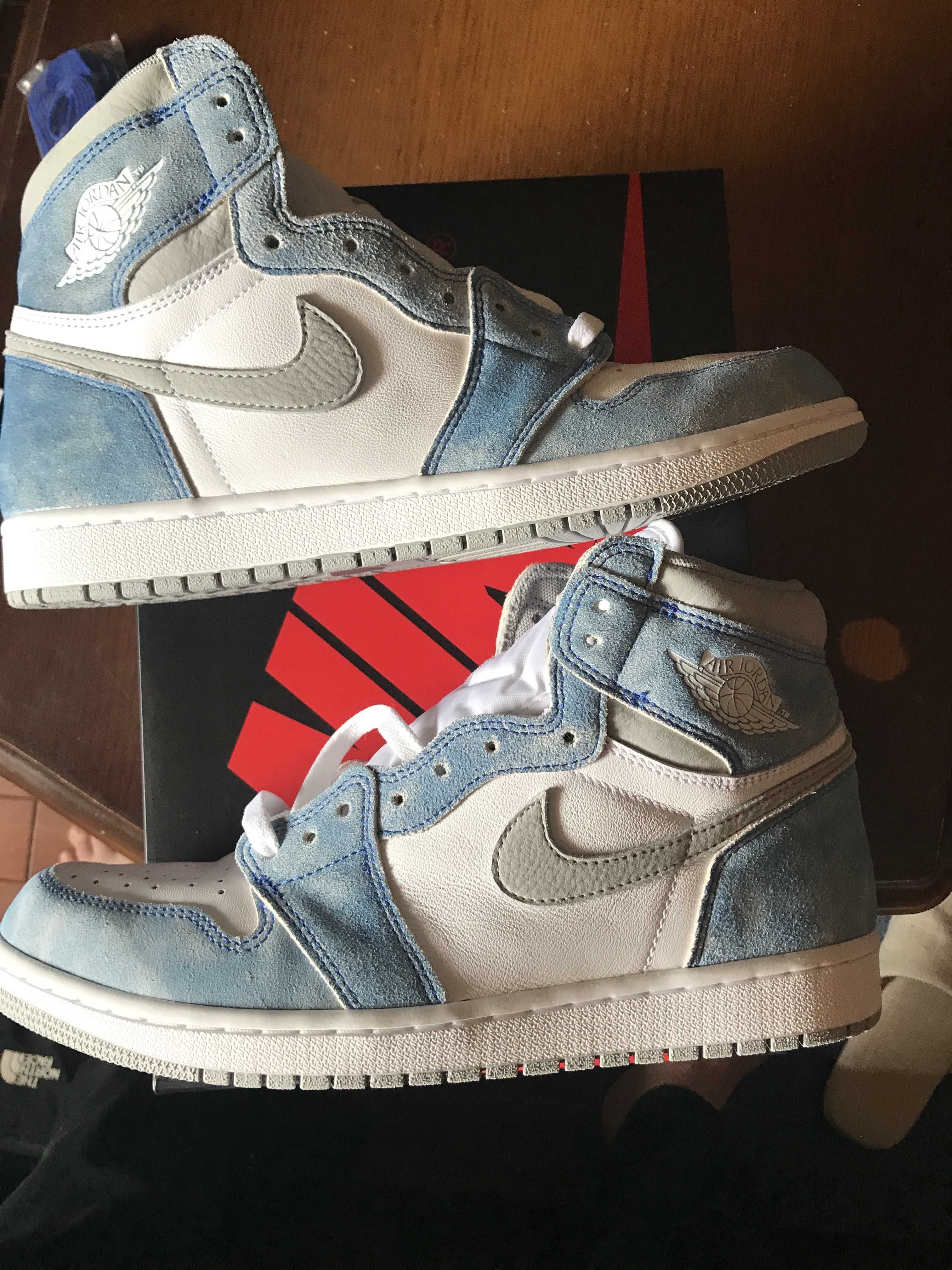 Nike Air Jordan 1 High OG "Hyper Royal"