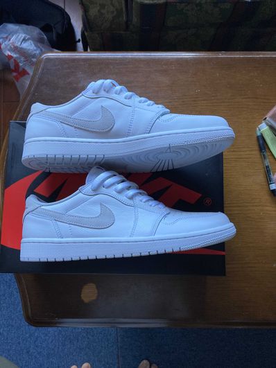 Nike Air Jordan 1 Low OG "Neutral Grey"