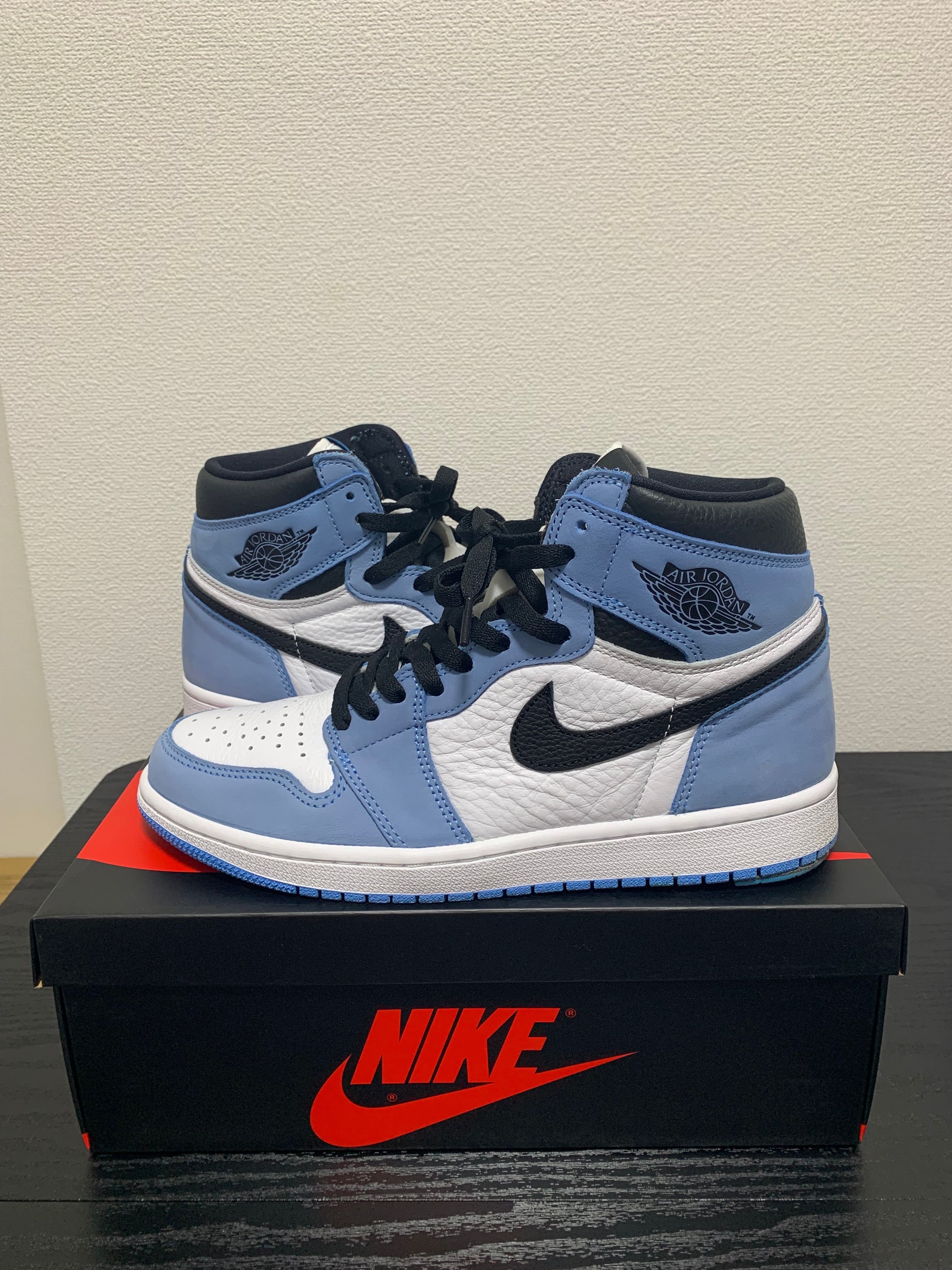 Nike Air Jordan 1 High OG "University Blue"