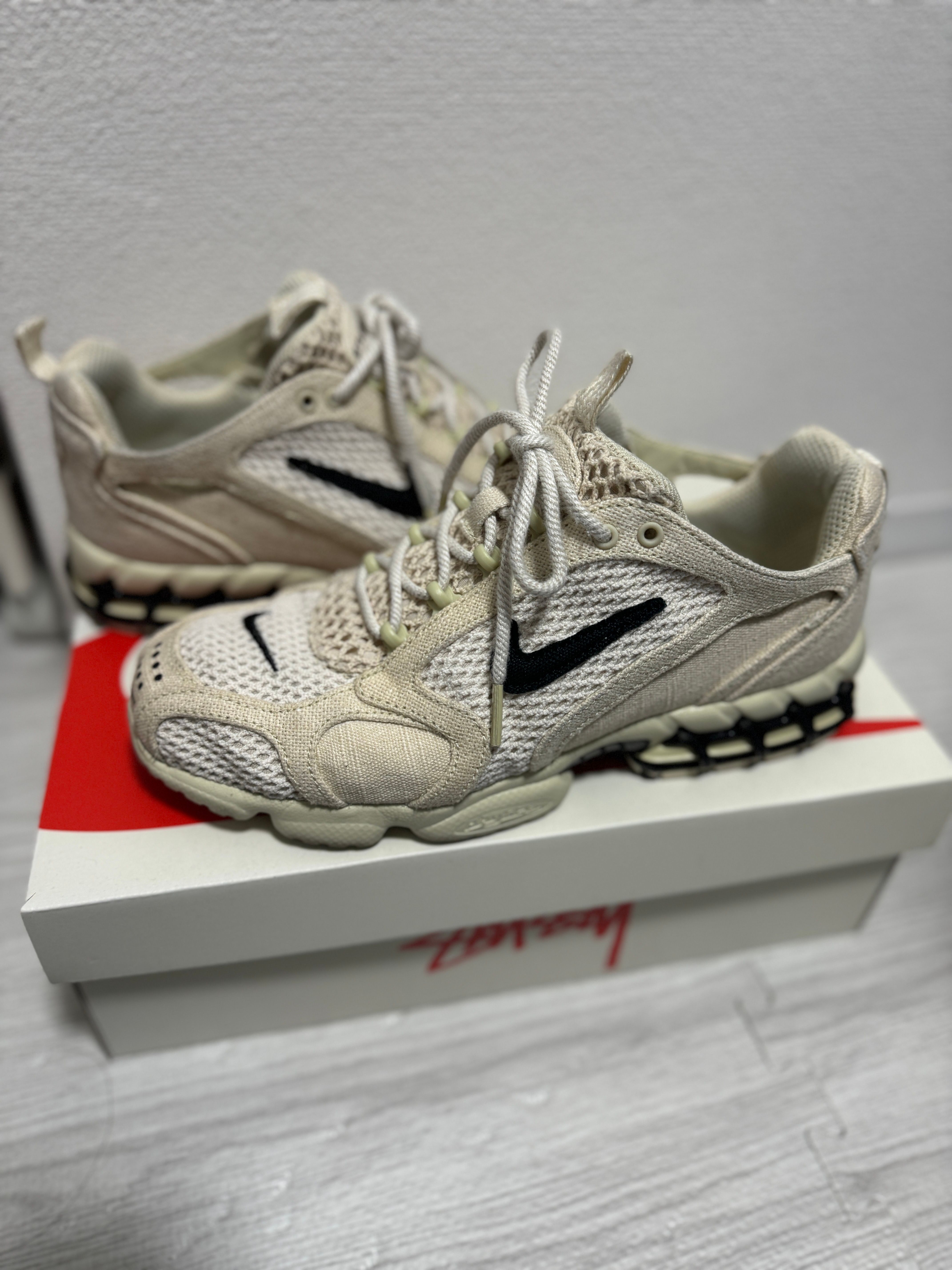 Stussy × Nike Air Zoom Spiridon CG 2 "Fossil/Black"