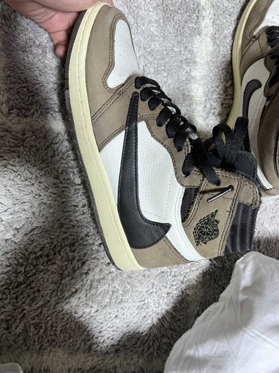 Travis Scott × Nike Air Jordan 1 Retro High OG TS SP "Sail/Dark Mocha"