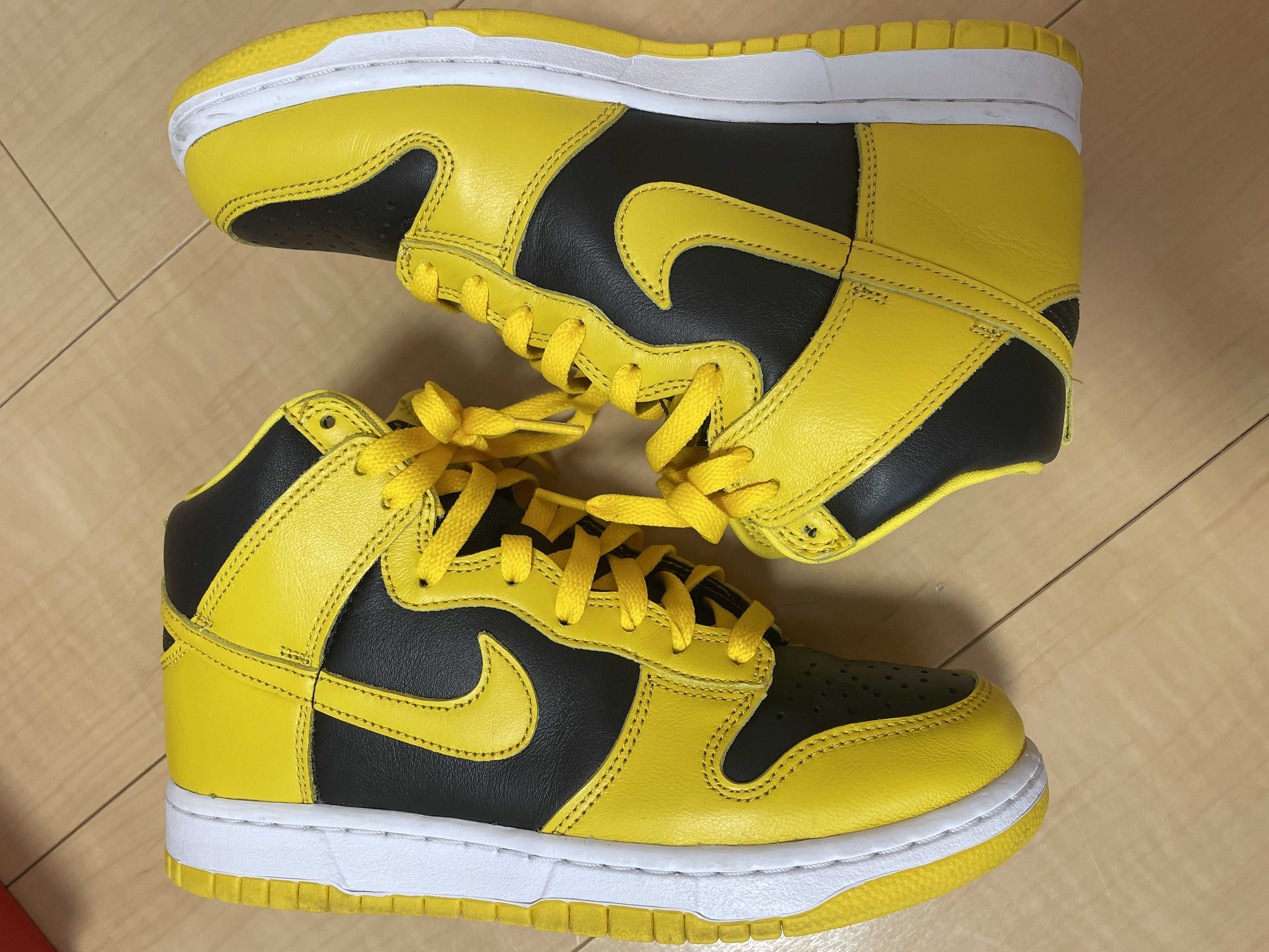 Nike Dunk High "Black/Varsity Maize"