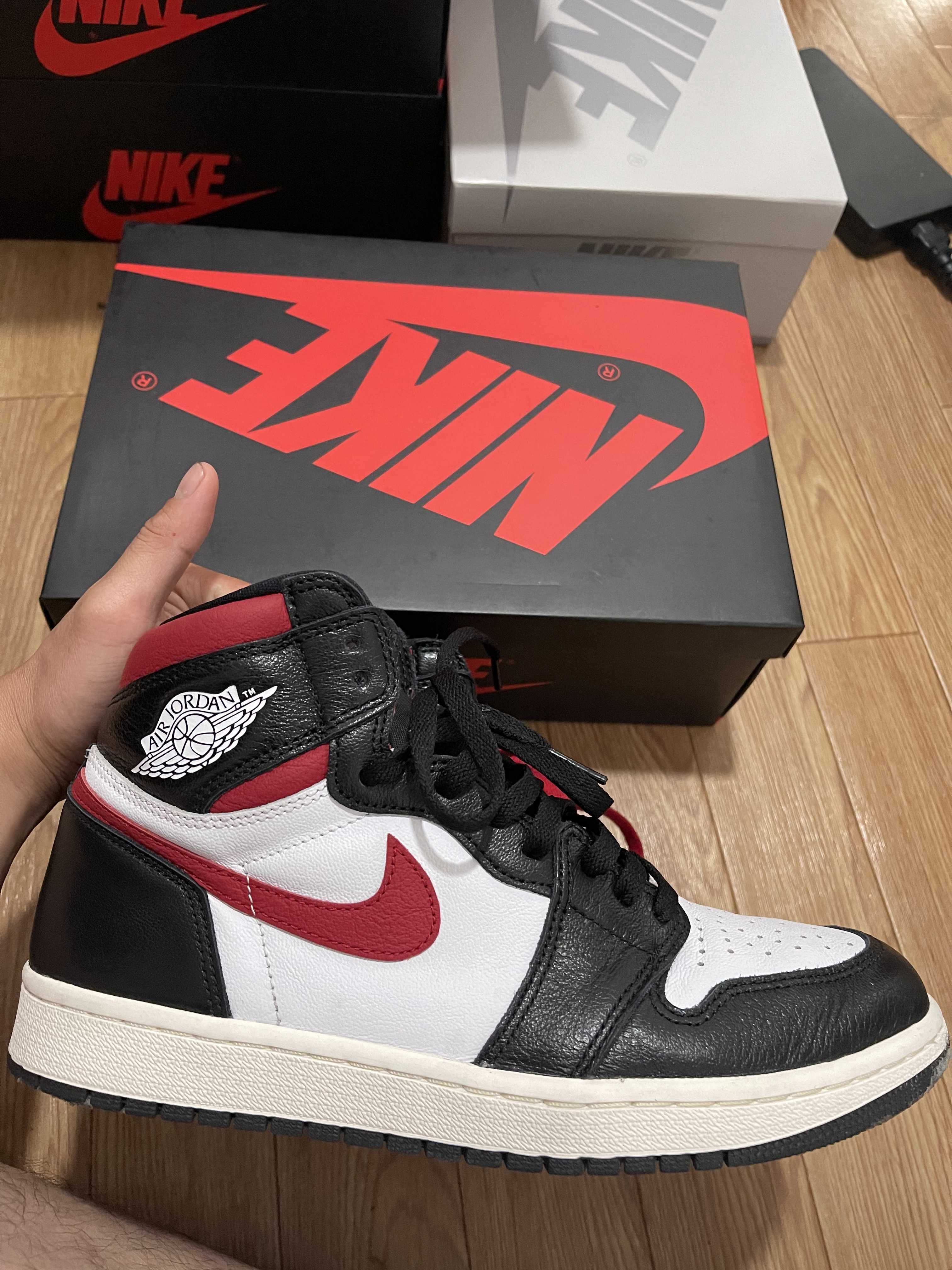 Nike Air Jordan 1 Retro High "Black/White/Sail/Gym Red"    