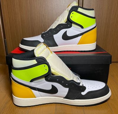 Nike Air Jordan 1 High OG "Volt Gold"