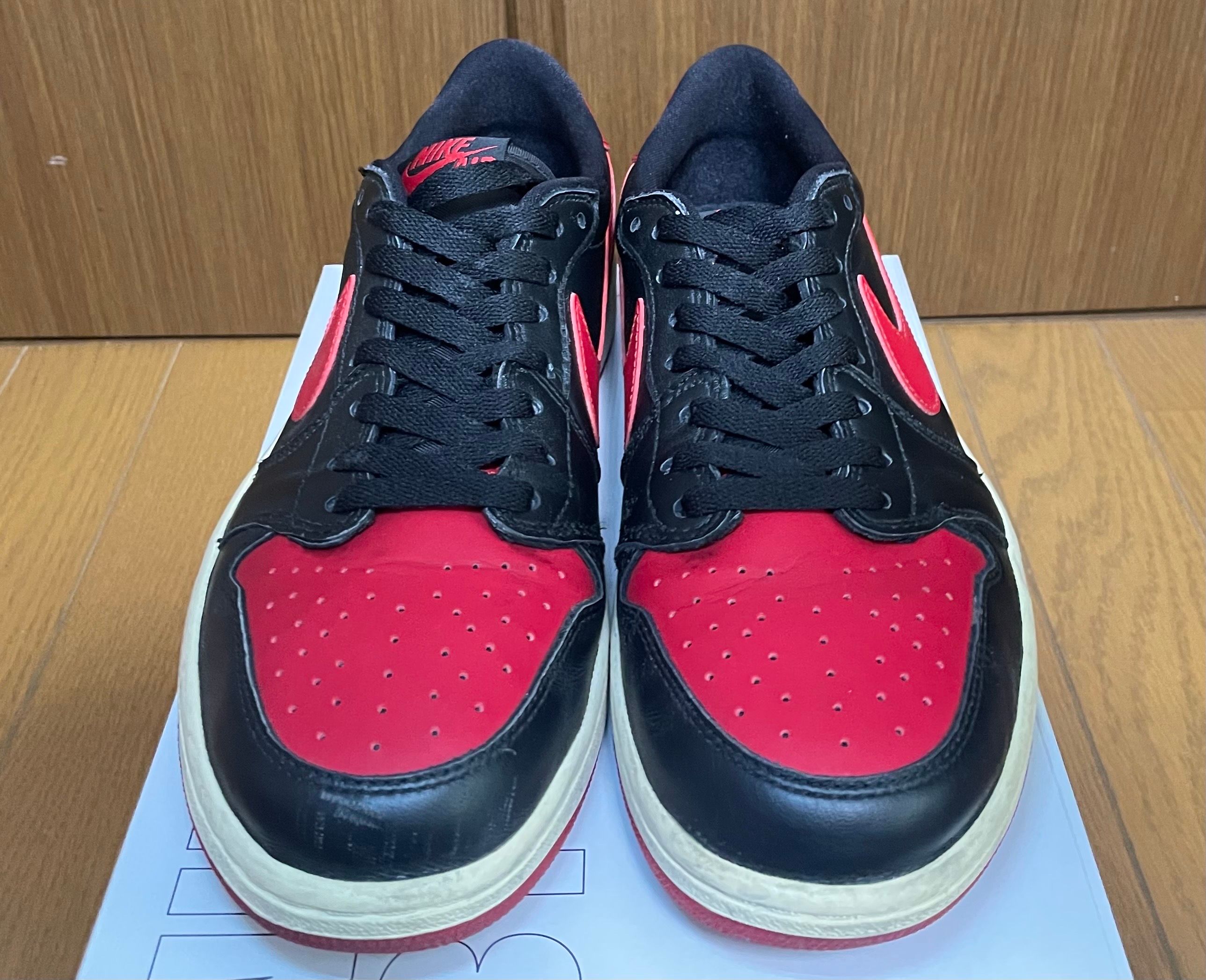 NIKE AIR JORDAN 1 RETRO LOW BRED (2015)