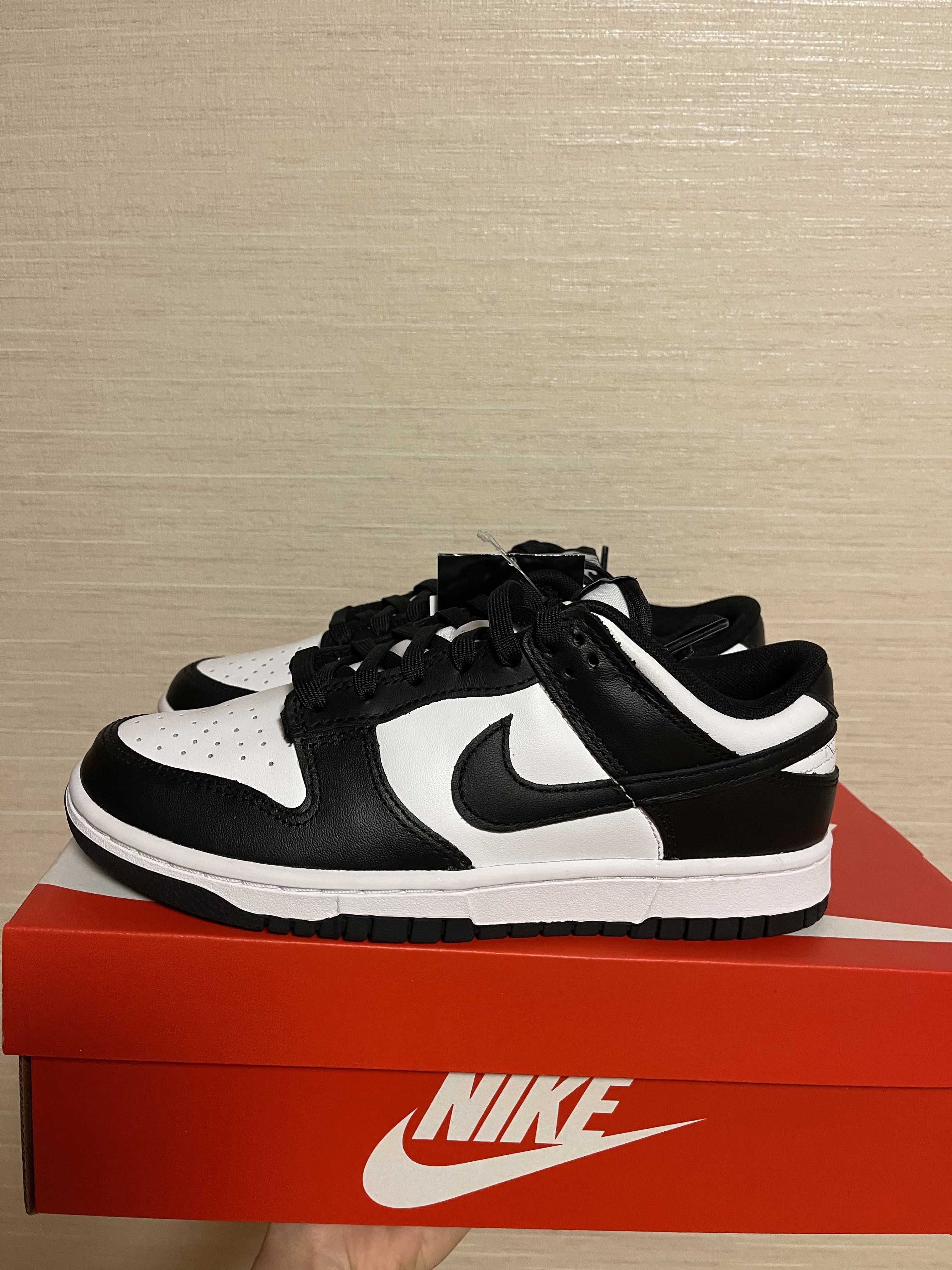 Nike Dunk Low Retro "Panda/White/Black"