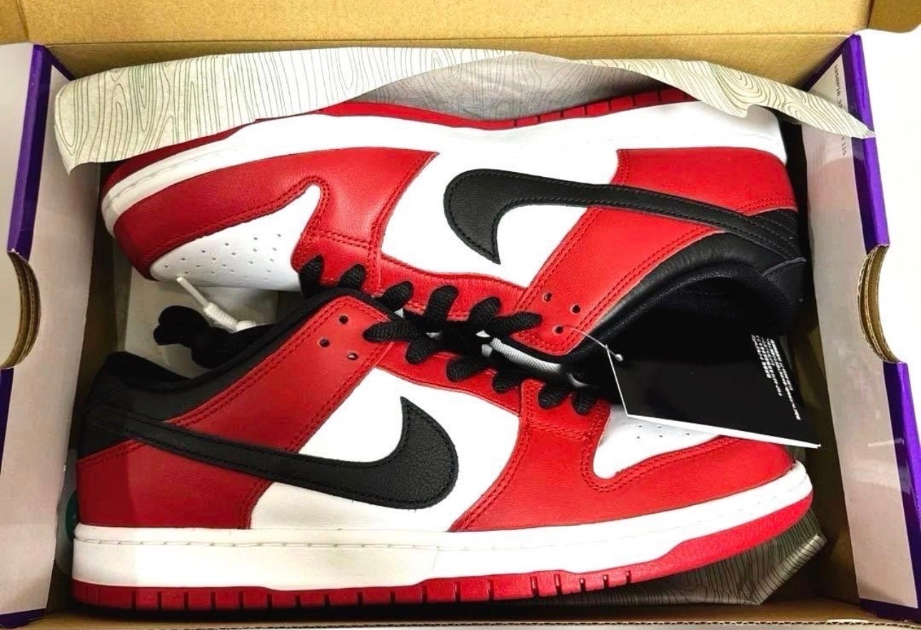 Nike SB Dunk Low Pro "J-Pack Chicago/Varsity Red and White"