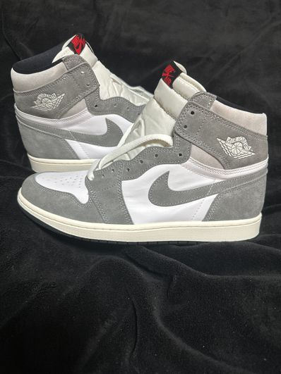 Nike Air Jordan 1 Retro High OG "Black and Smoke Grey"