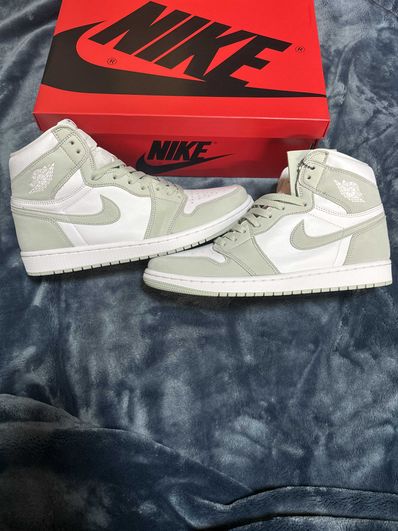 Nike Women's Air Jordan 1 High OG "Seafoam"