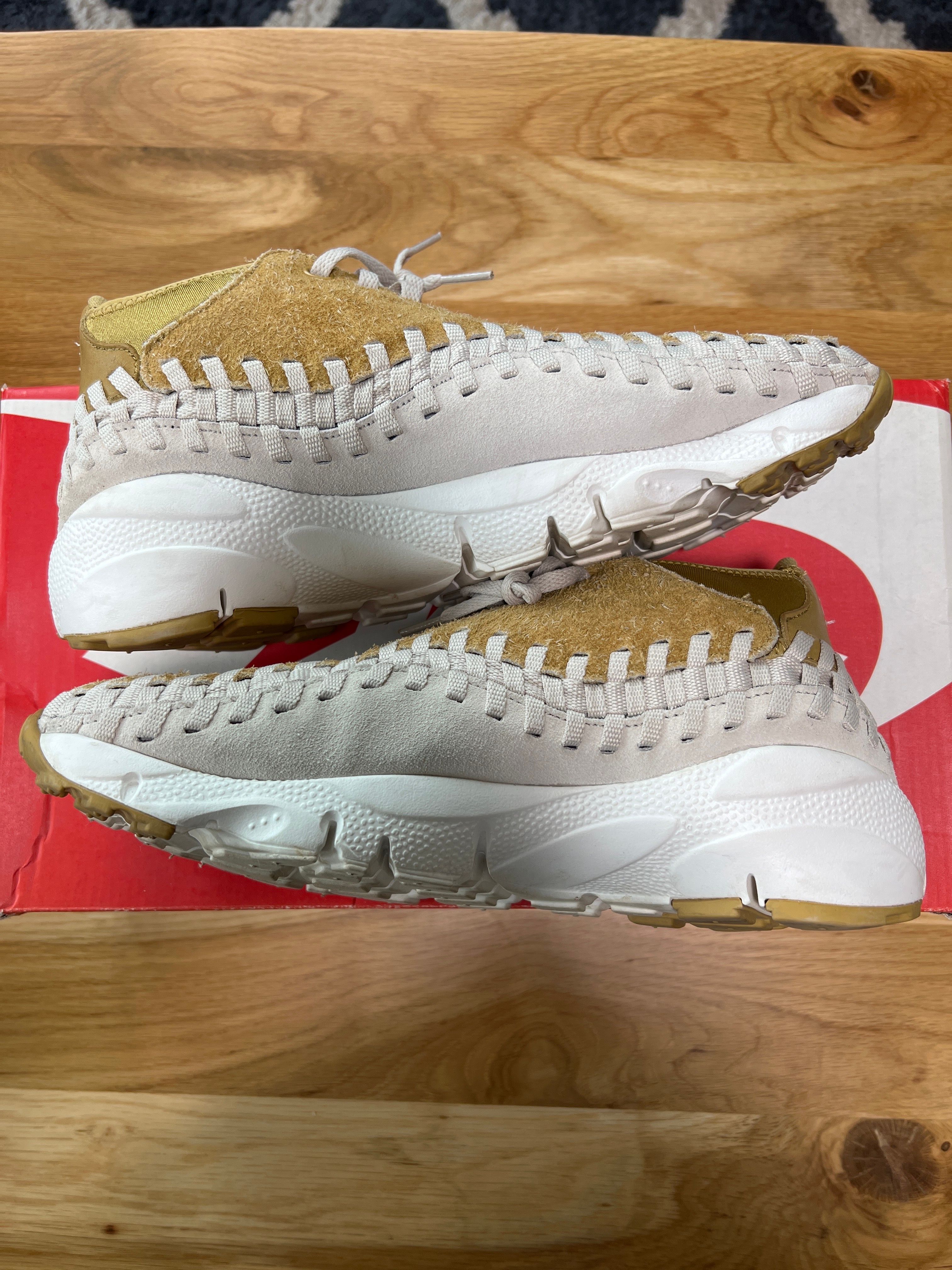 Nike Air Footscape Woven Chukka "Flat Gold"