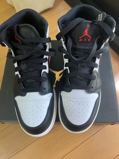 Nike Air Jordan 1 Mid "Black/Chile Red/White"