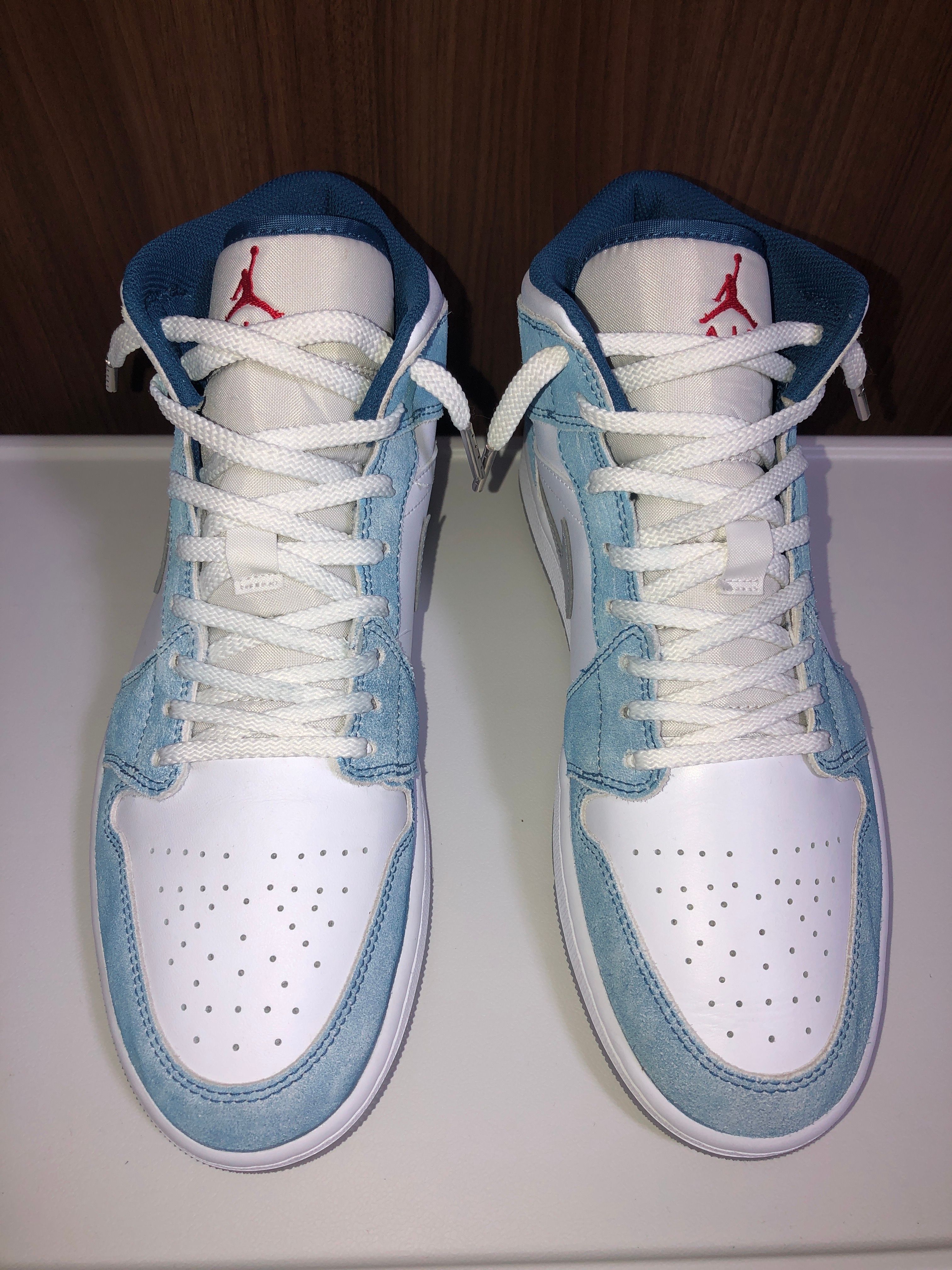 Nike Air Jordan 1 Mid SE "White/Hyper Royal/Red"