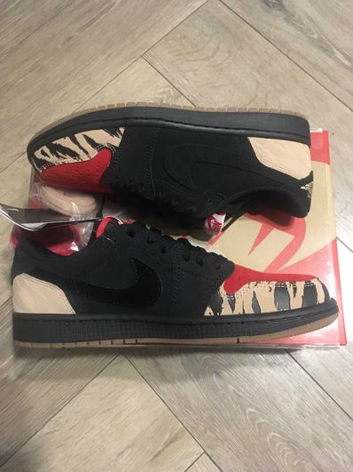 Sole Fly × Nike Air Jordan 1 Low "Black and Sport Red"