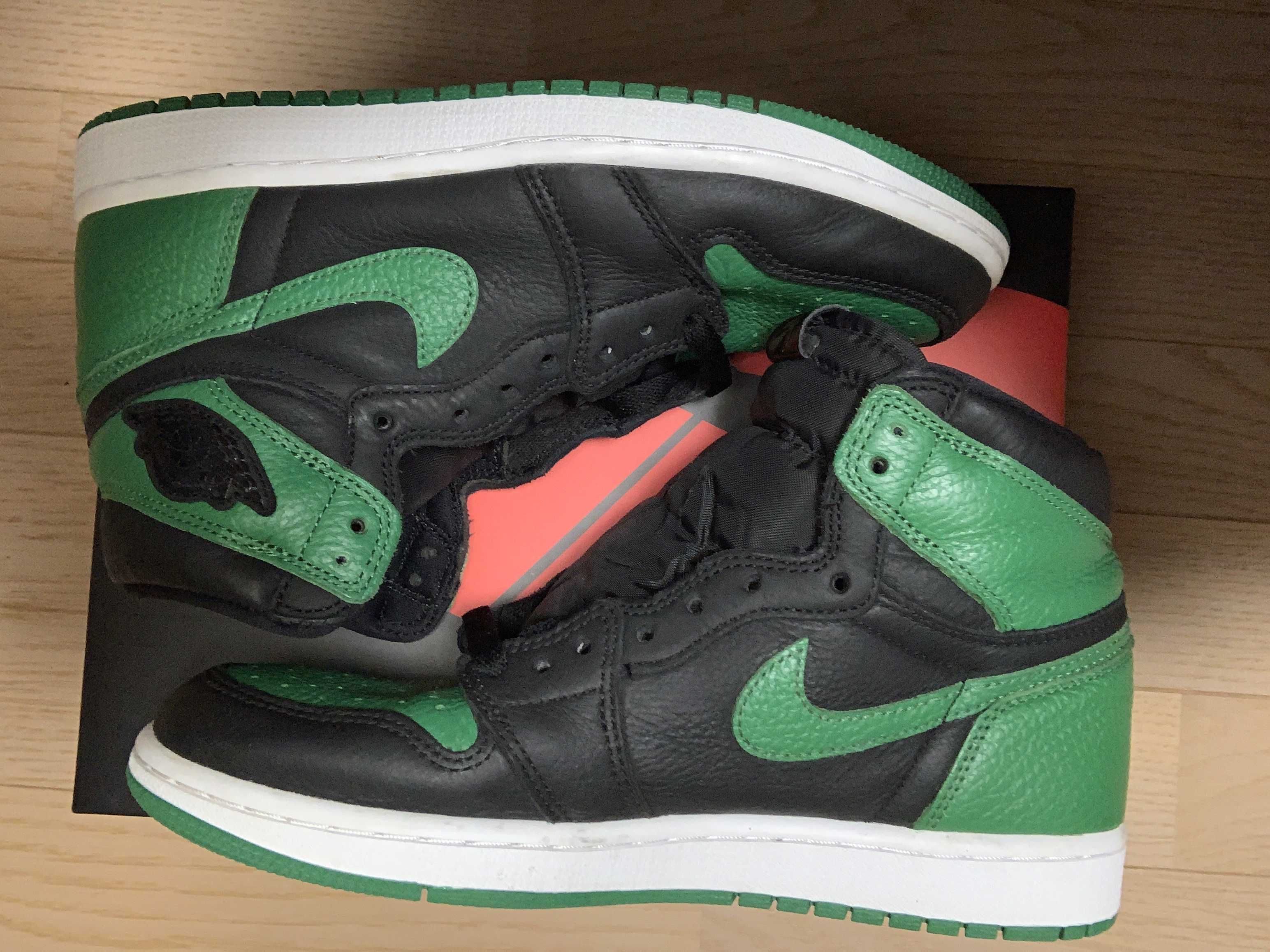 Nike Air Jordan 1 Retro High OG "Black/Pine Green" (2020)      