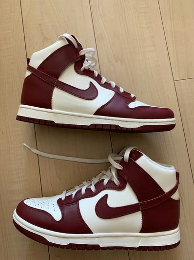 NIKE Women's DUNK HIGH "TEAM RED"
